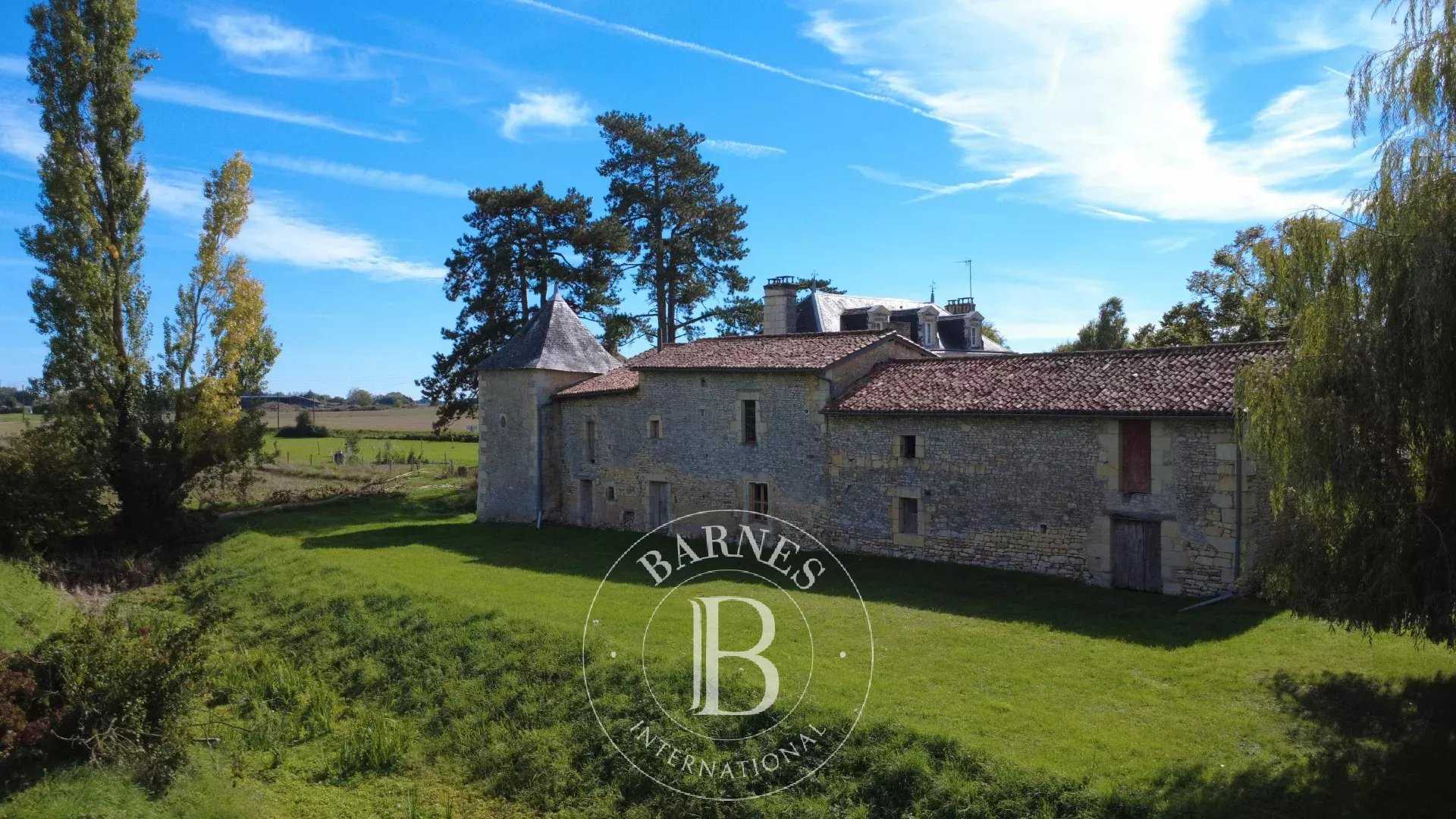 Manor house Poitiers  -  ref 86361069 (picture 2)