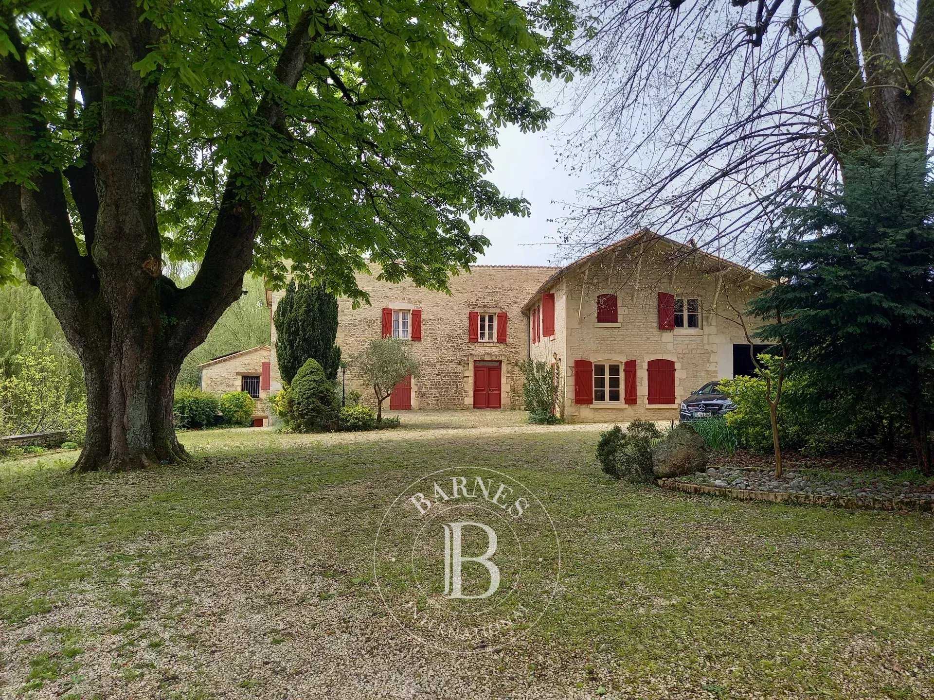 Maison Niort  -  ref 84653003 (picture 1)