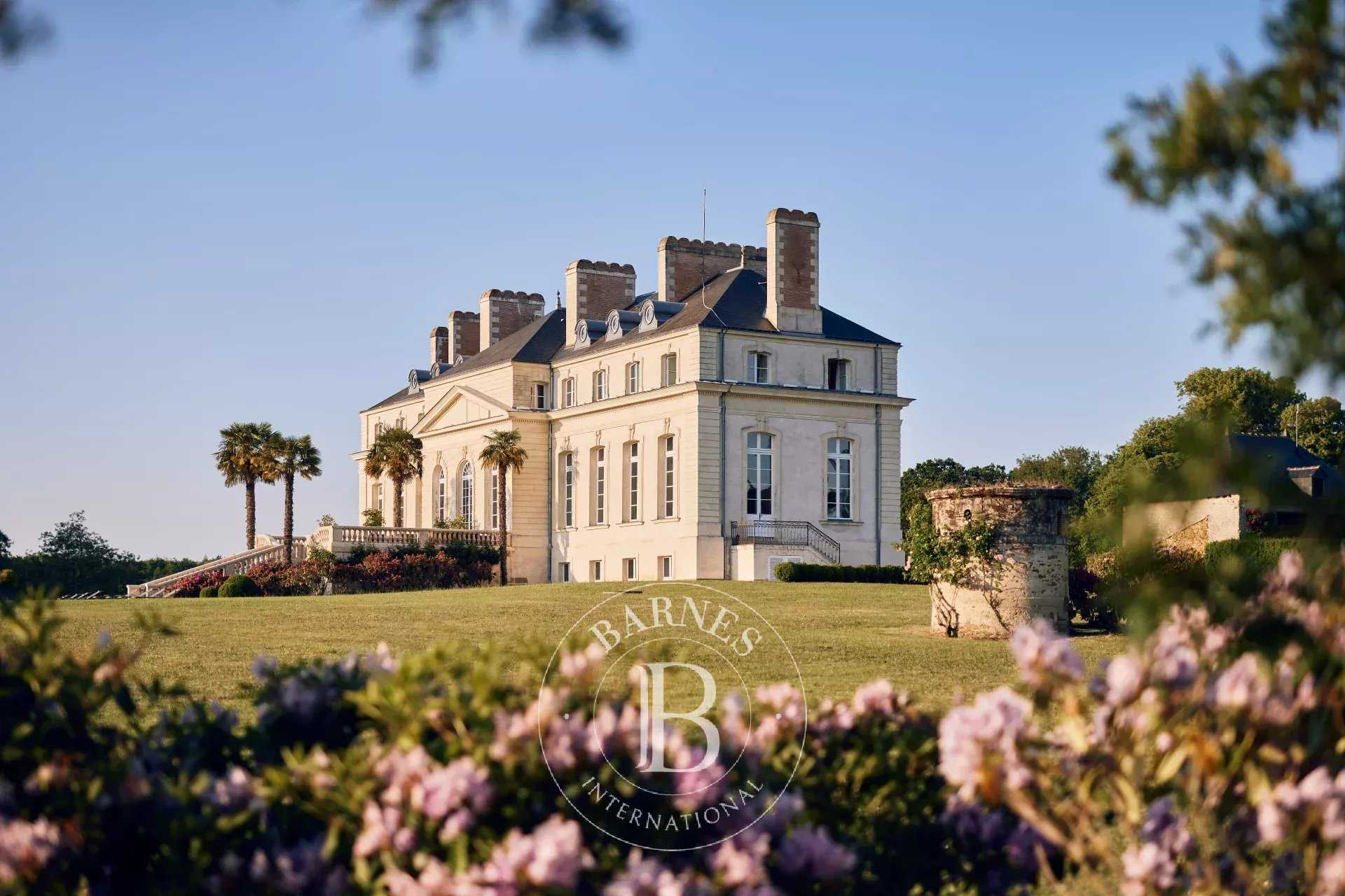 Château Nantes  -  ref 87034573 (picture 1)