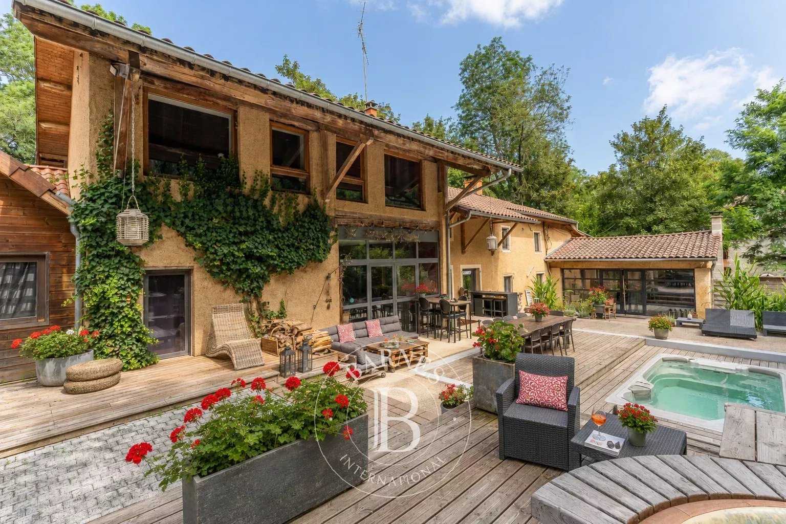 Ferme Saint-Savin  -  ref 87145440 (picture 1)