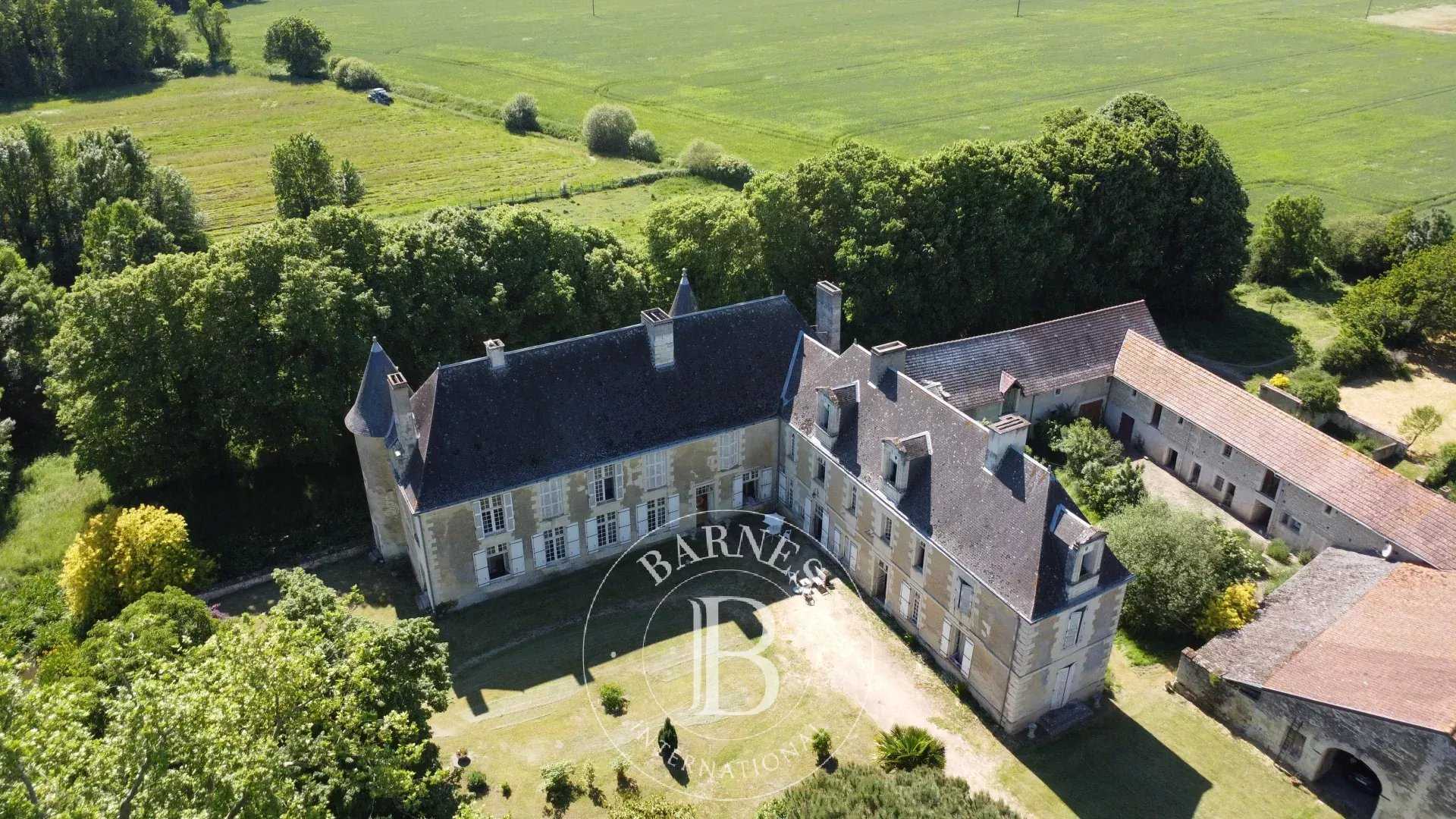 Château Châtellerault  -  ref 4203015 (picture 3)