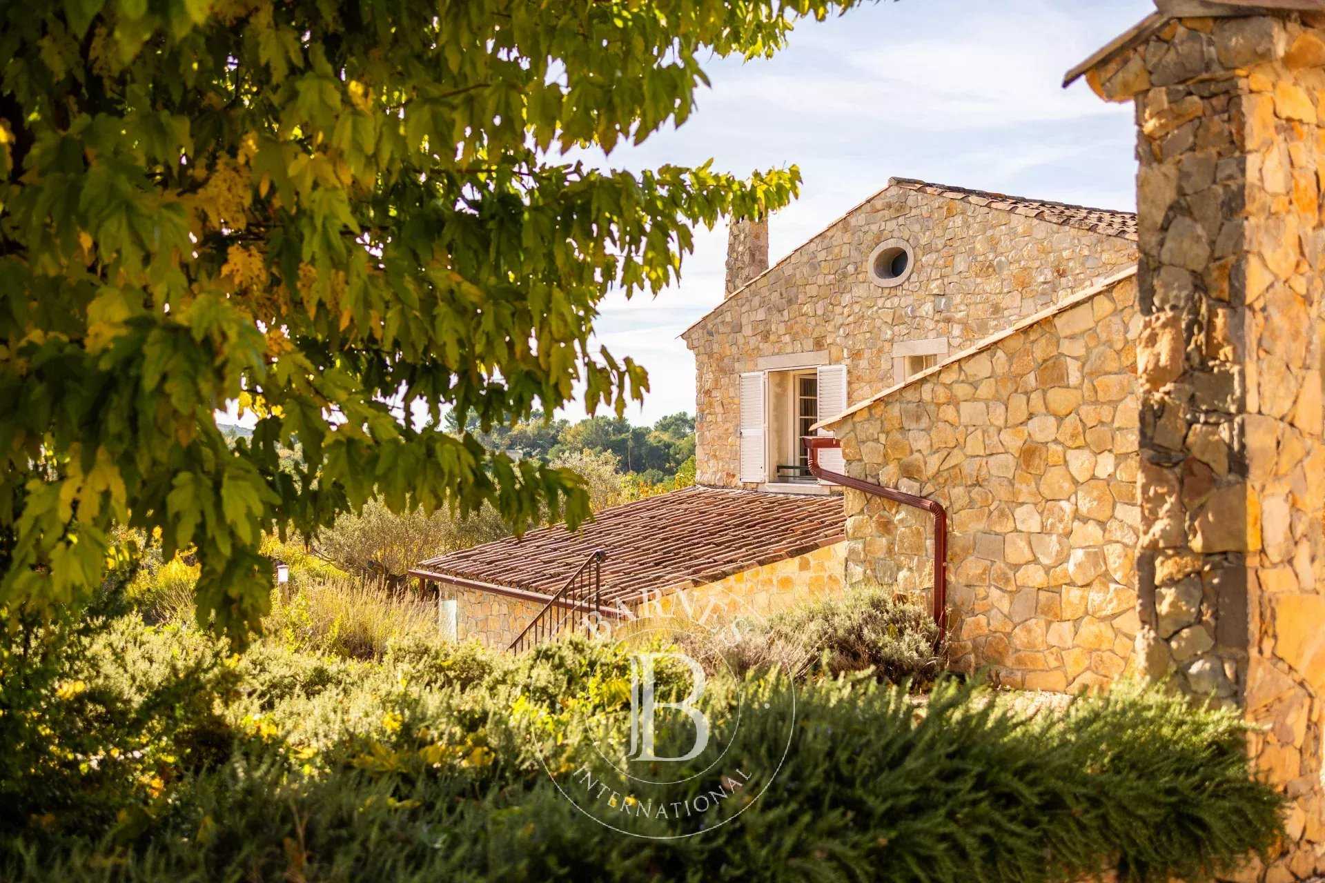 Propriété Le Luc  -  ref 83730082 (picture 1)