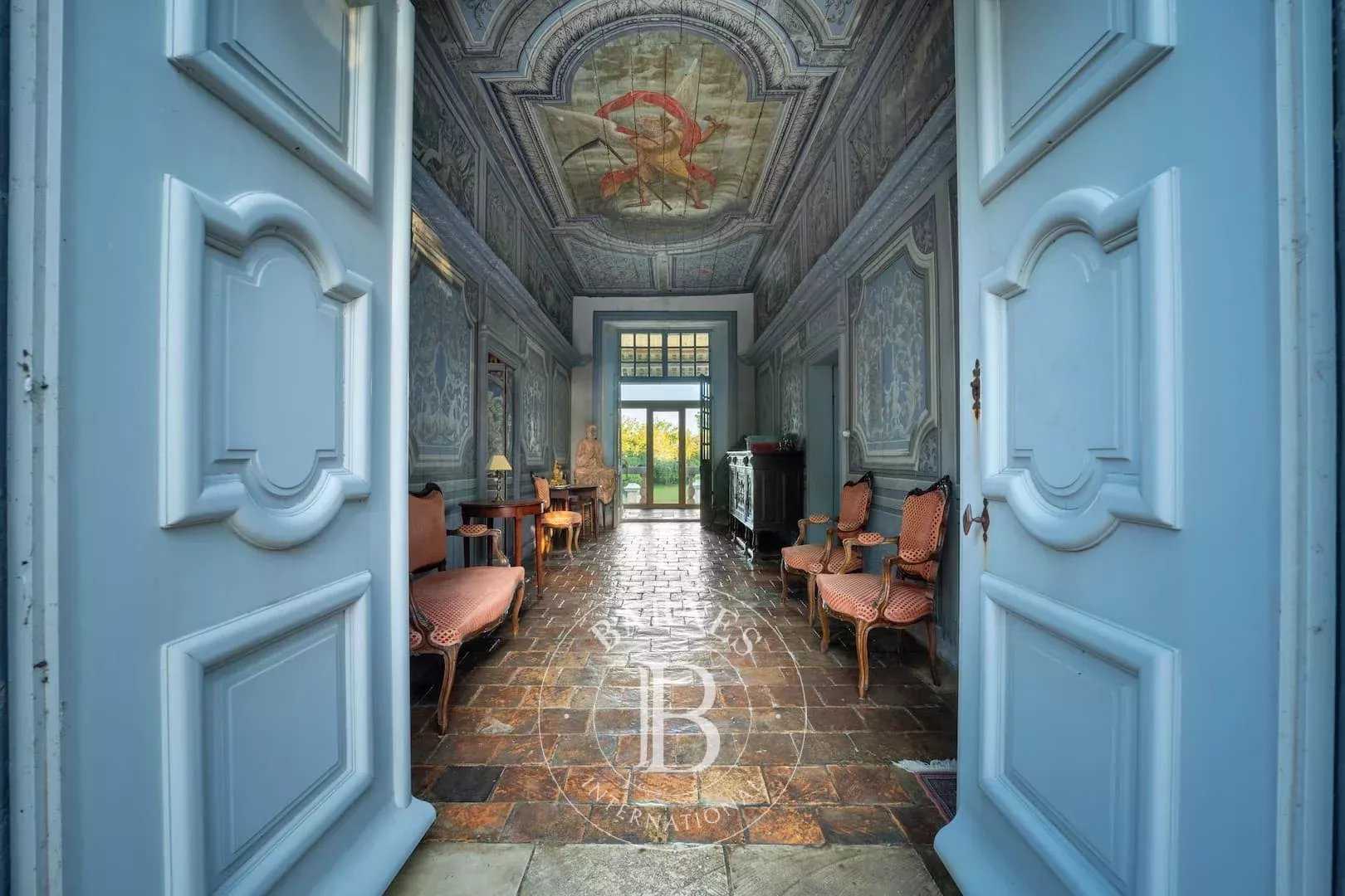 Château Royan  -  ref 86360992 (picture 3)