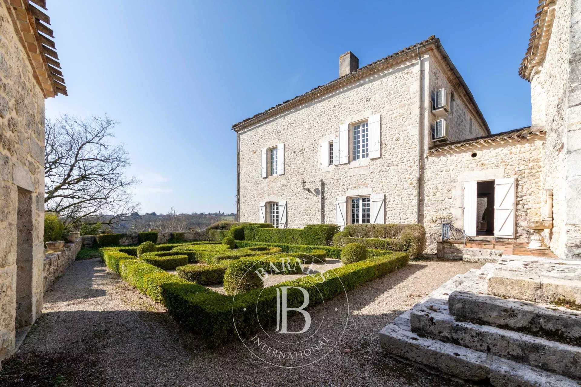 Château Agen  -  ref 85650033 (picture 3)
