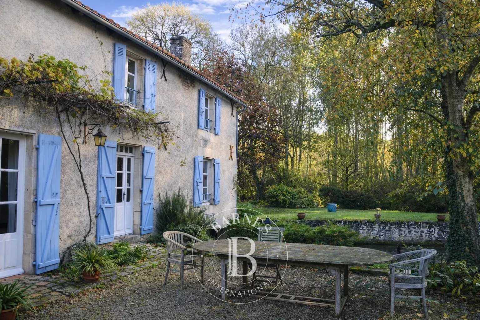 Moulin Poitiers  -  ref 85368535 (picture 3)