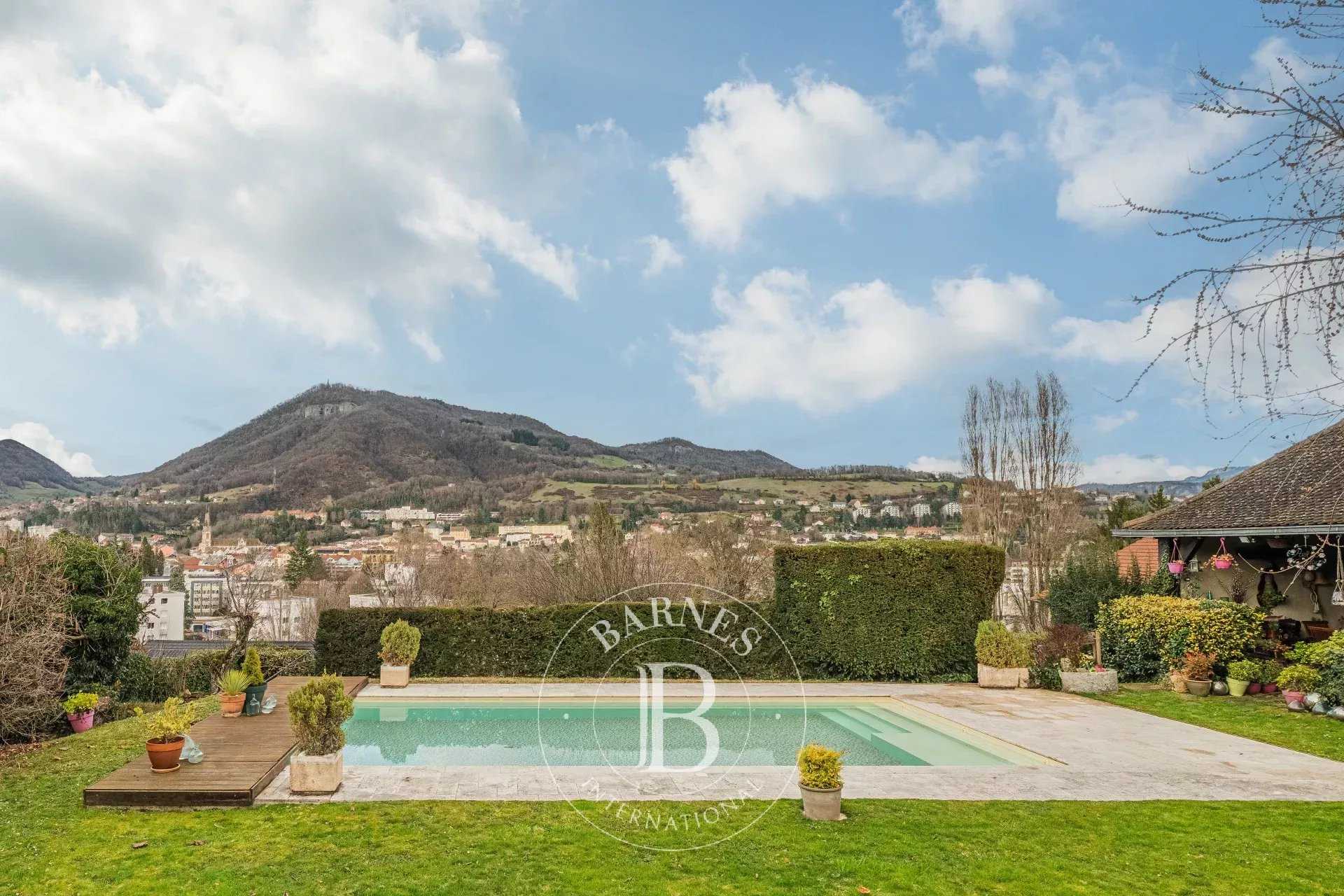 Maison Voiron  -  ref 86780392 (picture 3)