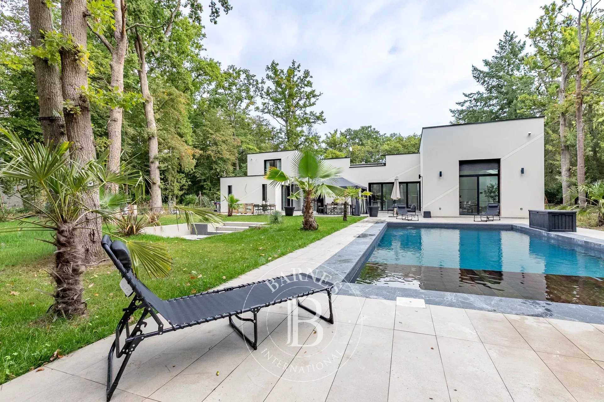 Villa Lamorlaye  -  ref 86194663 (picture 3)