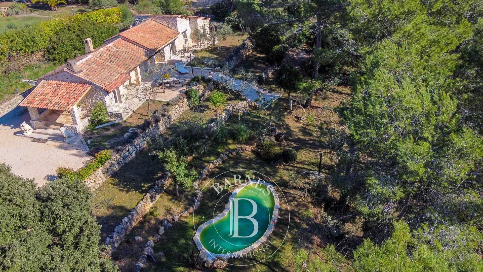 Bagnols-en-Forêt  - Mas 7 Pi&egrave;ces 3 Chambres