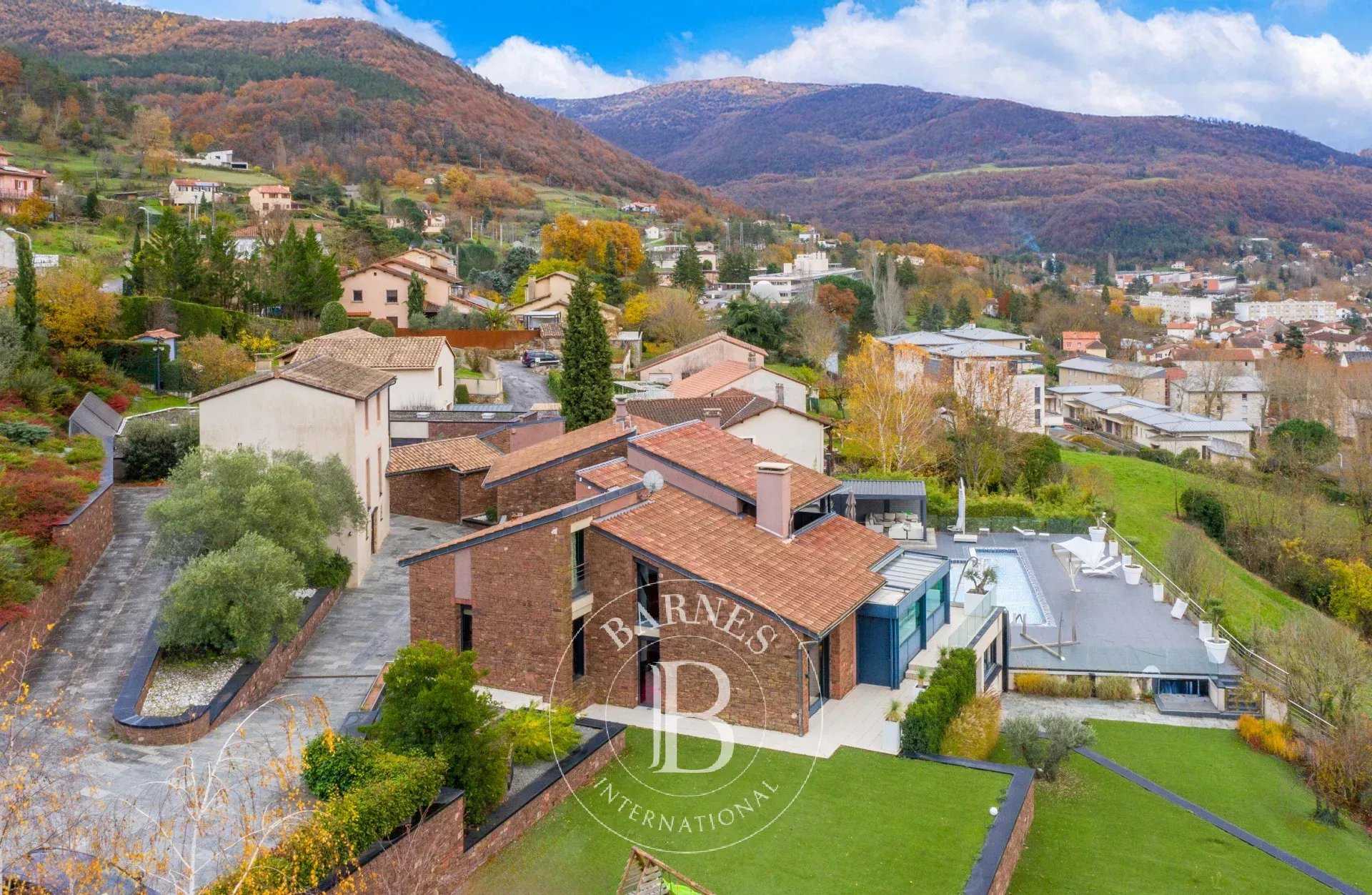 Villa Saint-Affrique  -  ref 85531230 (picture 1)