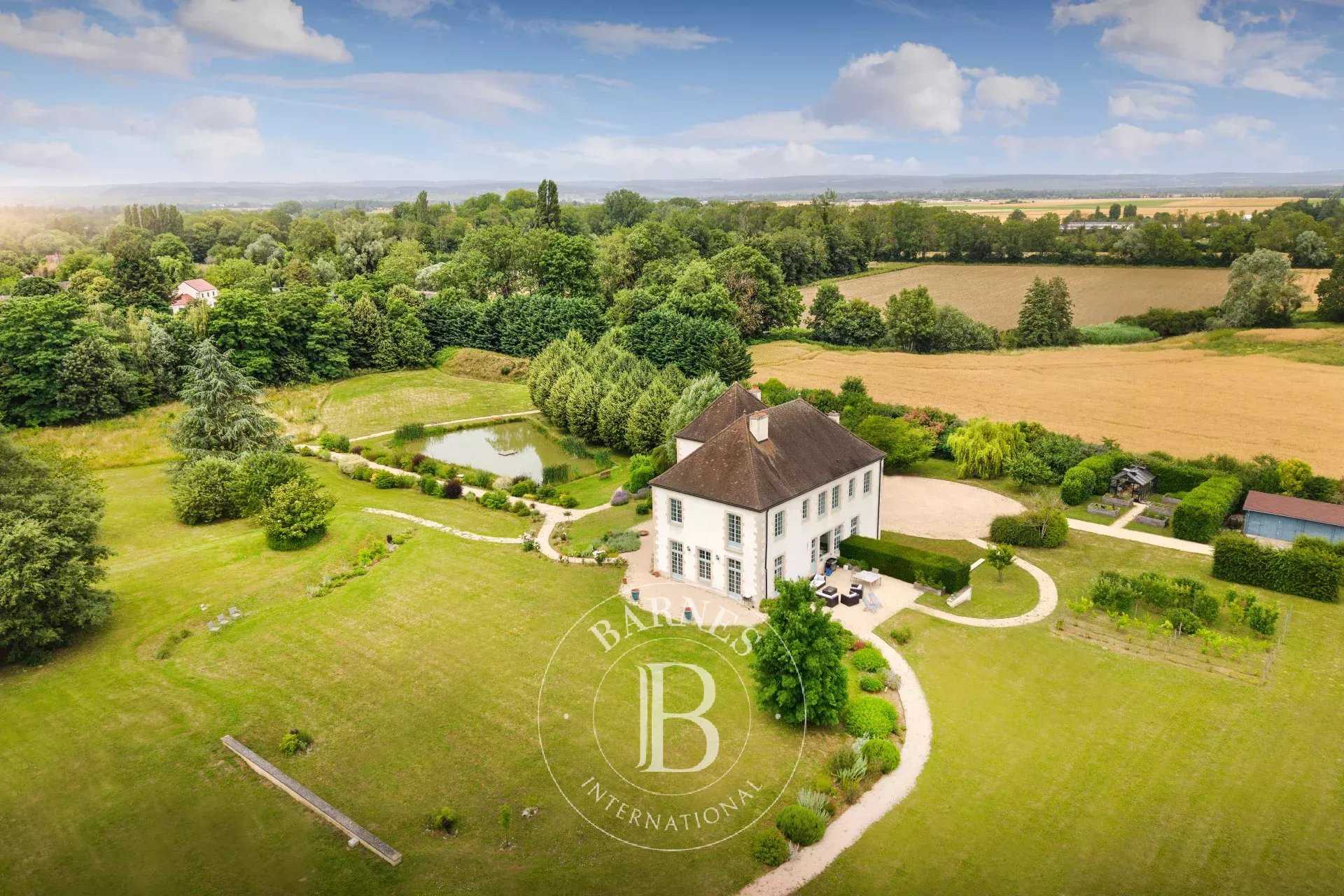 Maison Beaune  -  ref 87146211 (picture 1)