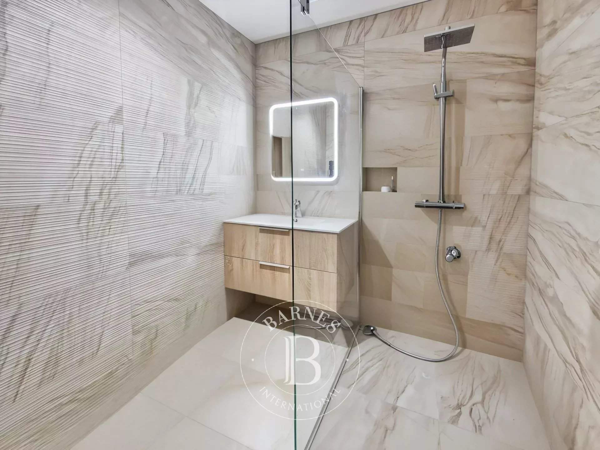 Veyre-Monton  - Casa 7 Cuartos 5 Habitaciones - picture 18