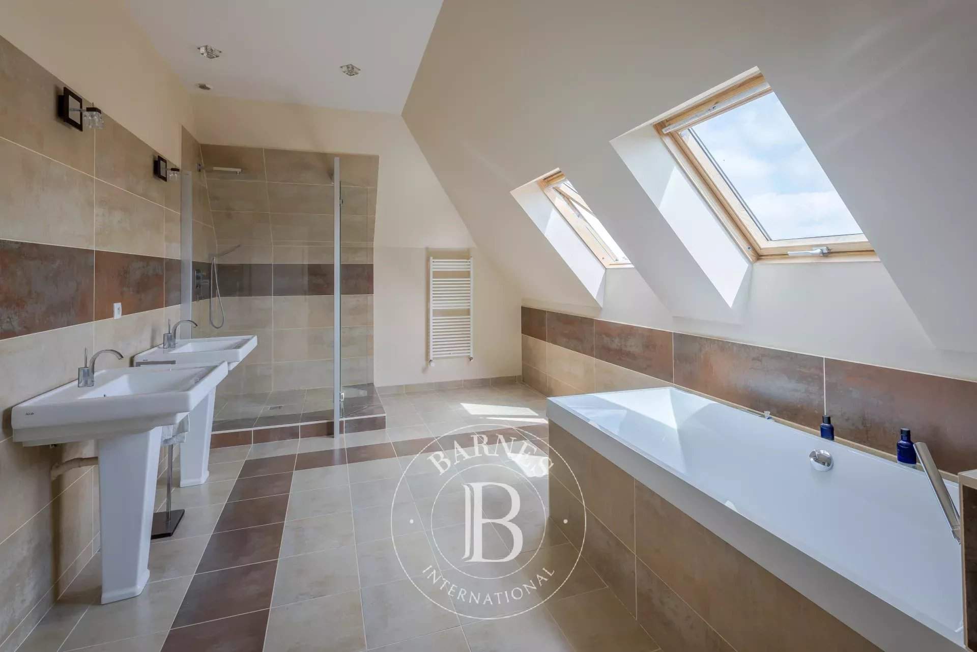 Forges-les-Eaux  - Property 5 Bedrooms - picture 13