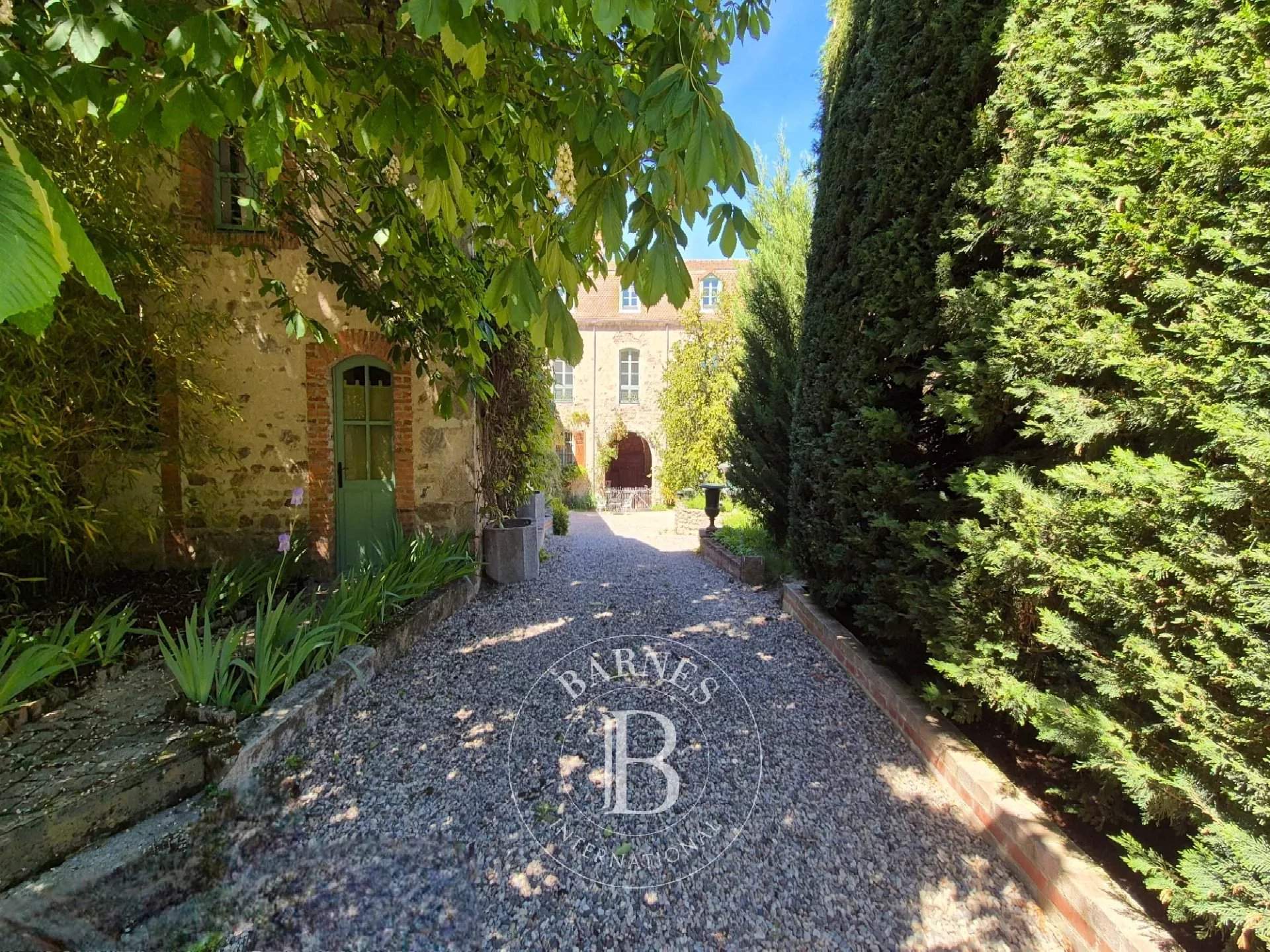 Ambert  - Maison 24 Pi&egrave;ces 11 Chambres - picture 8