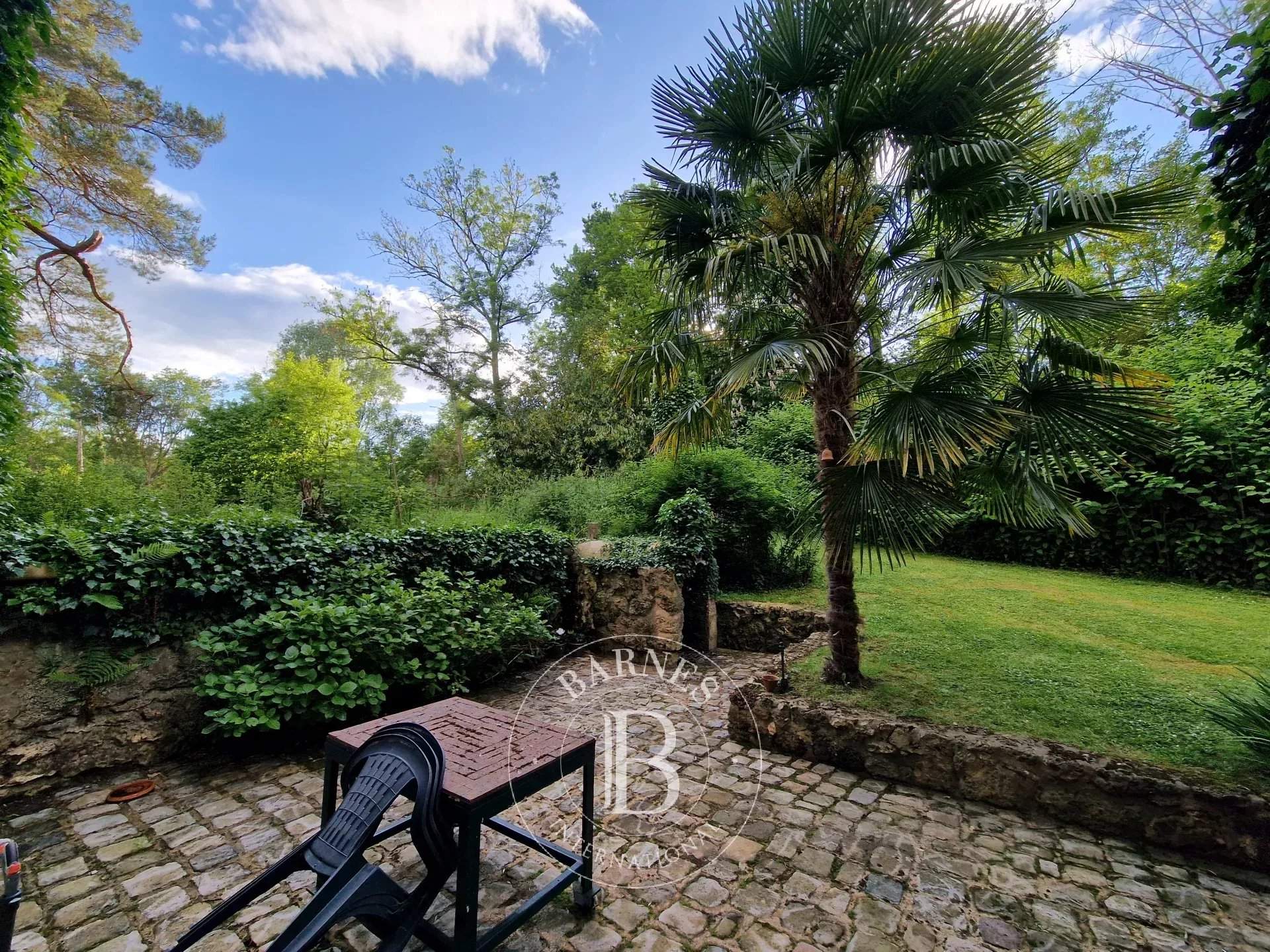 Saint-Rémy-lès-Chevreuse  - Maison 15 Pi&egrave;ces 11 Chambres - picture 10