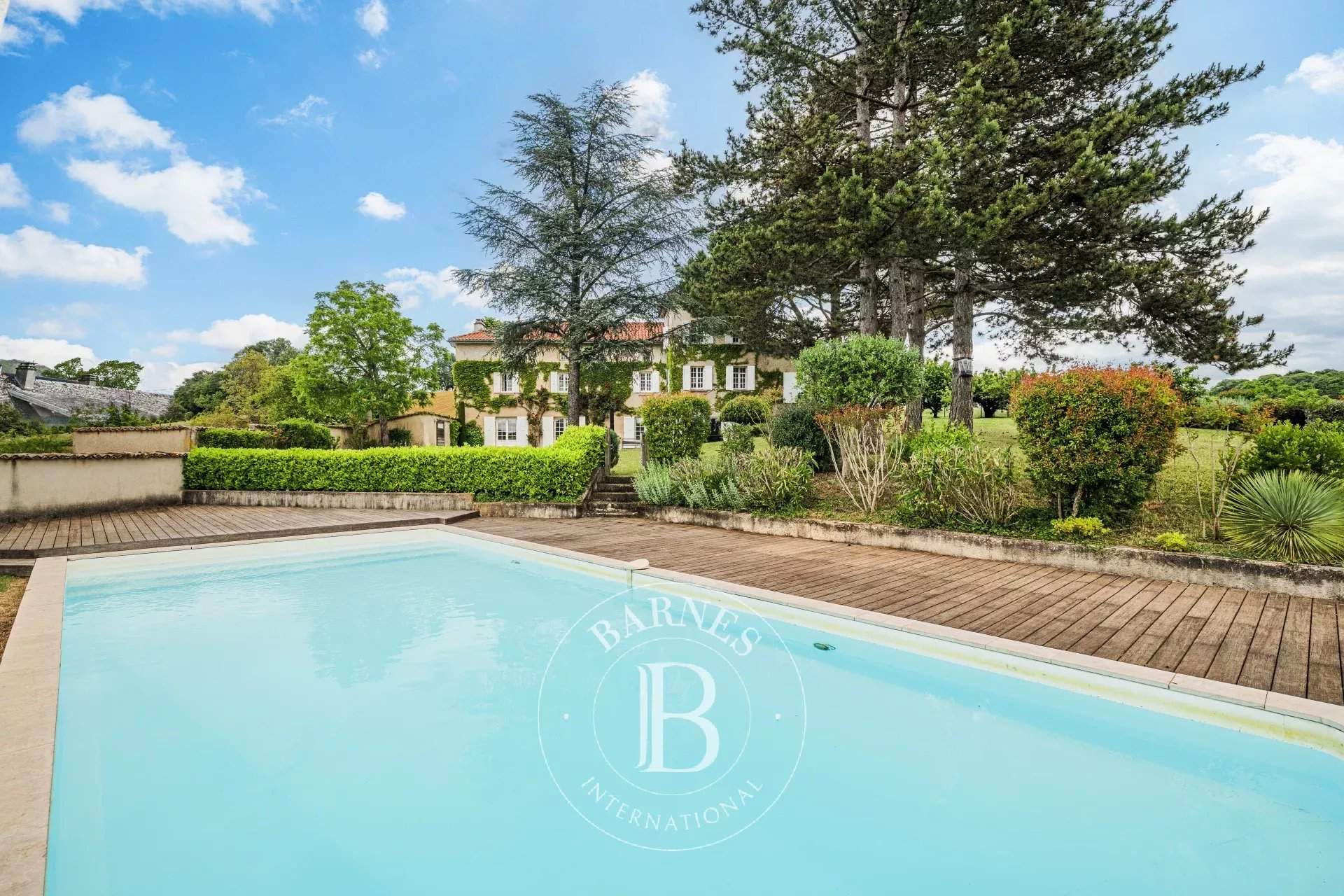 Margès  - Finca 15 Cuartos 7 Habitaciones - picture 1