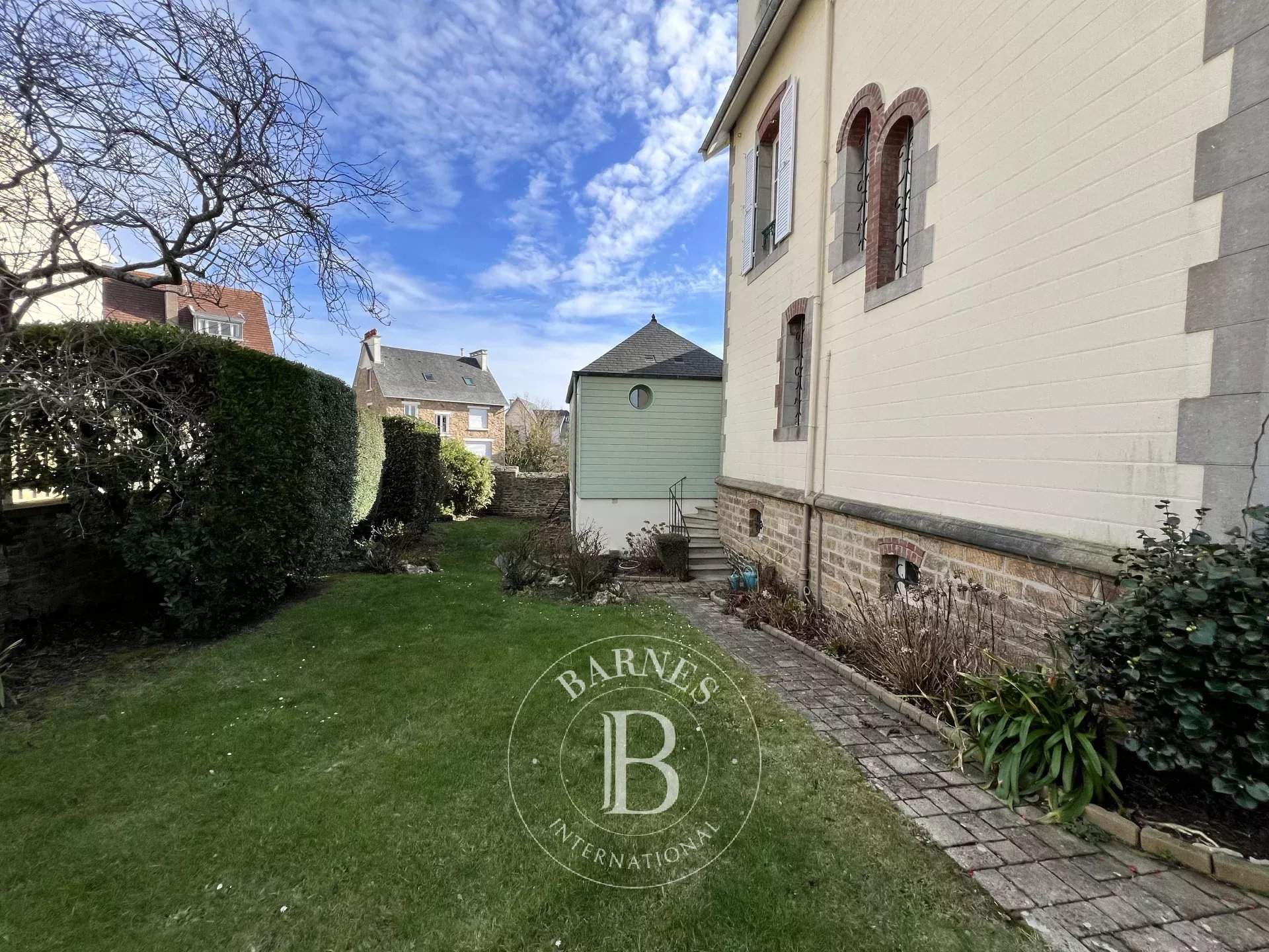 Granville  - Villa 7 Pi&egrave;ces 5 Chambres - picture 3