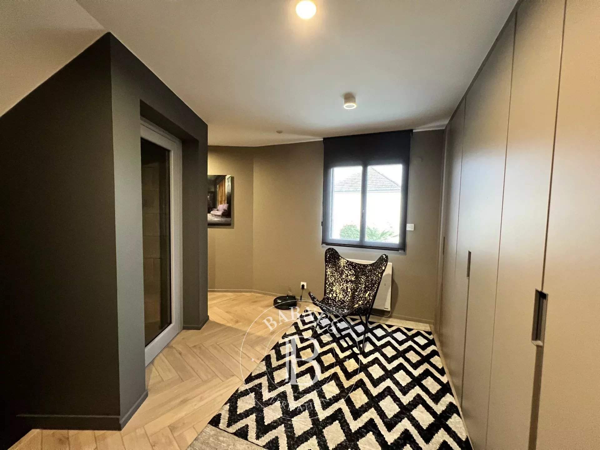 Donville-les-Bains  - Maison 5 Pi&egrave;ces 3 Chambres - picture 9