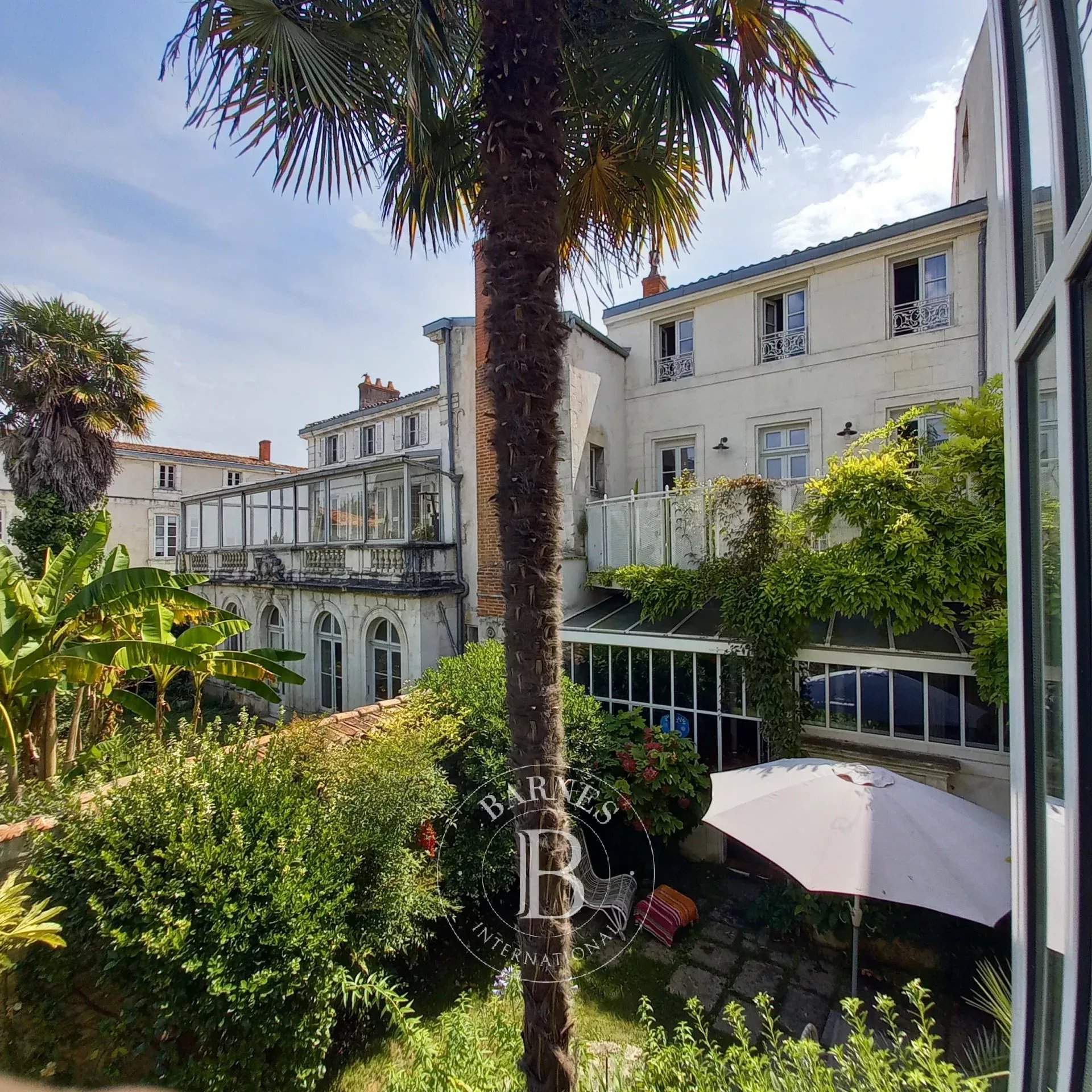 La Rochelle  - House 11 Bedrooms - picture 12
