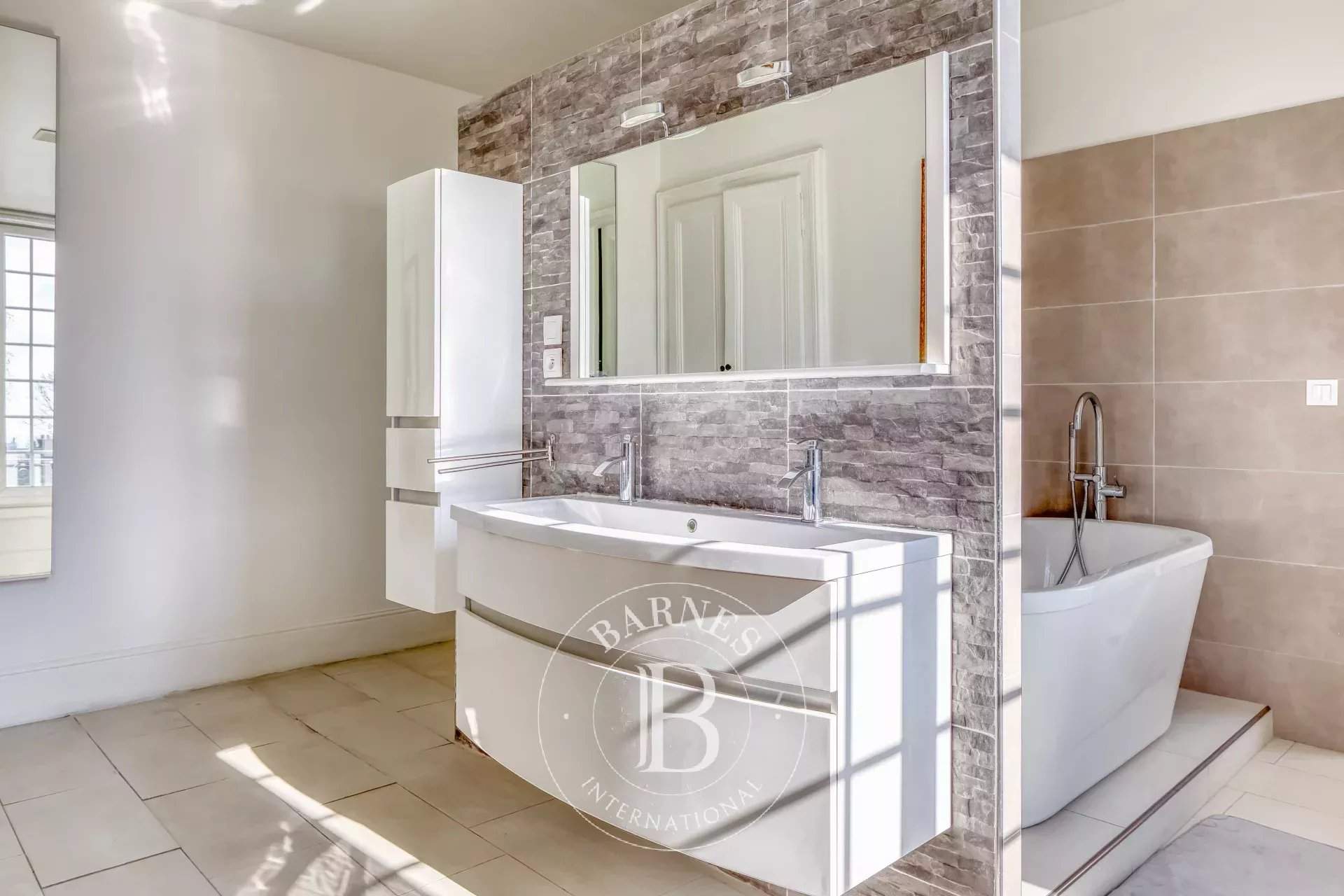 Mont-Saint-Aignan  - Maison 9 Pi&egrave;ces 7 Chambres - picture 10