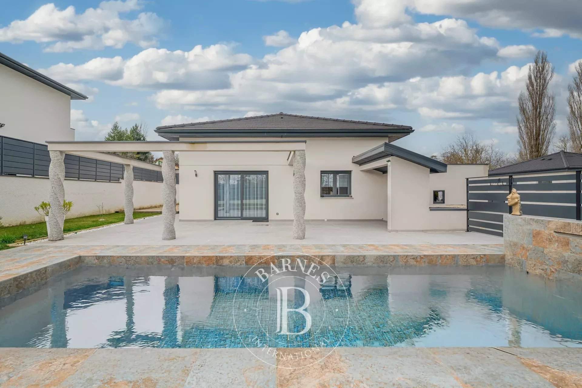 Bourgoin-Jallieu  - Maison 6 Pi&egrave;ces 3 Chambres - picture 12