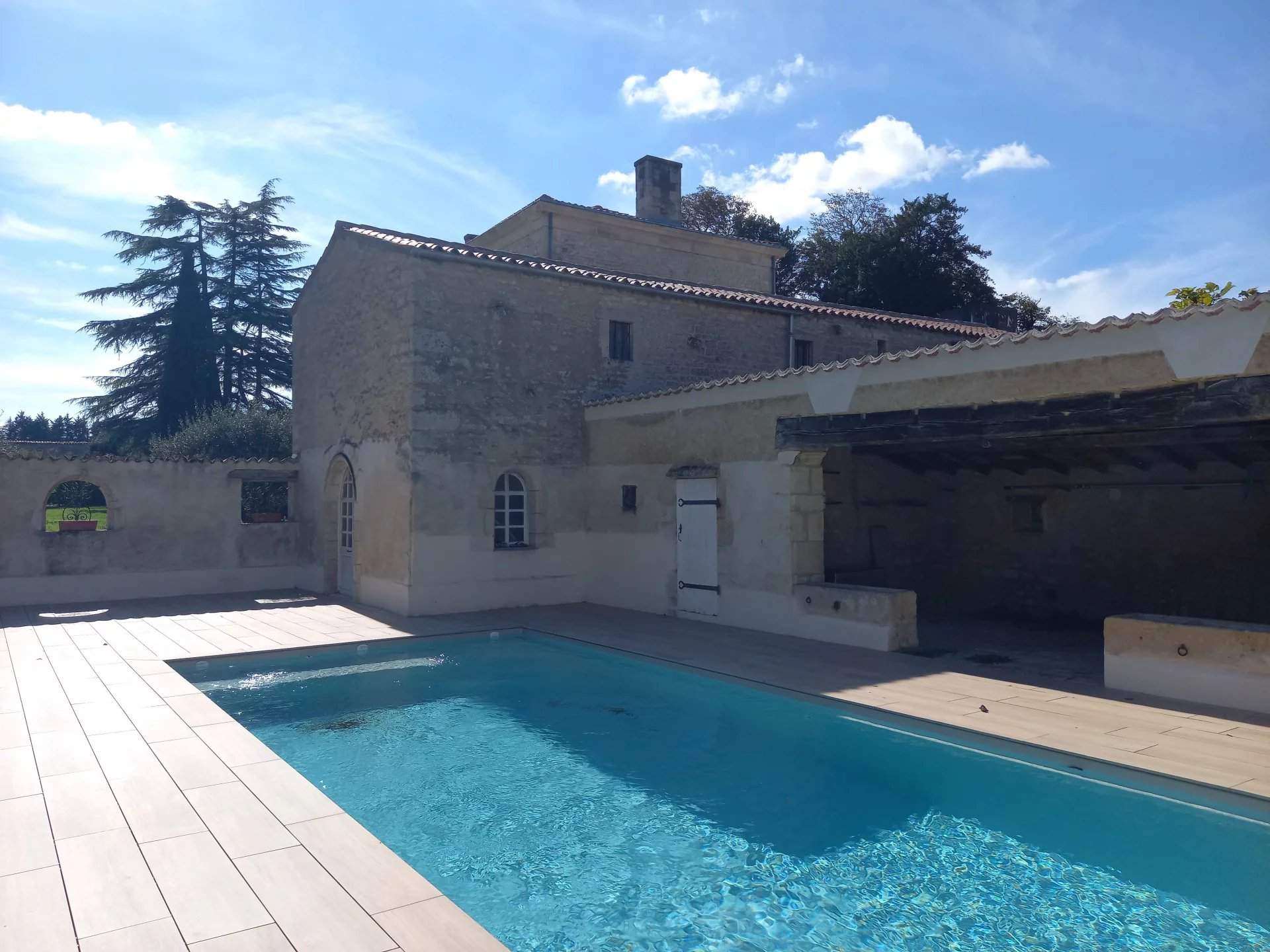 Fontenay-le-Comte  - Manoir 12 Pi&egrave;ces 7 Chambres - picture 6