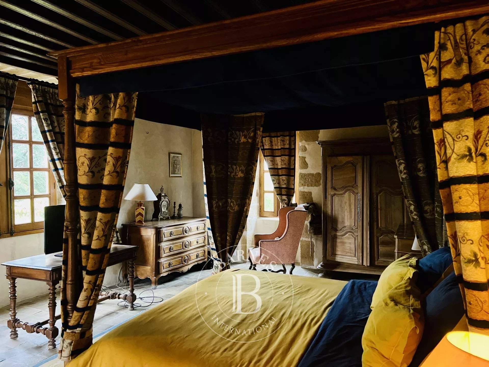 Beaune  - House 6 Bedrooms - picture 9