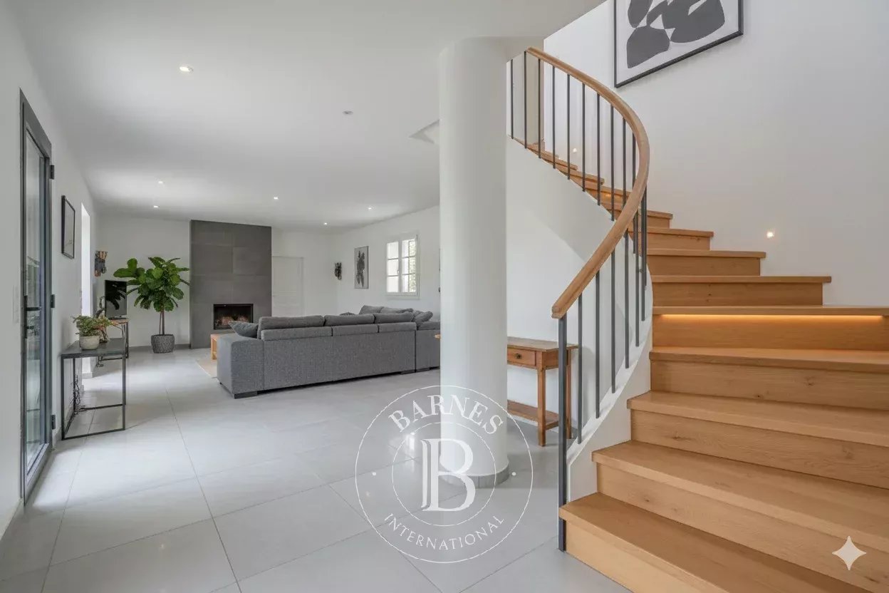 Vienne  - Maison 8 Pi&egrave;ces 4 Chambres - picture 9