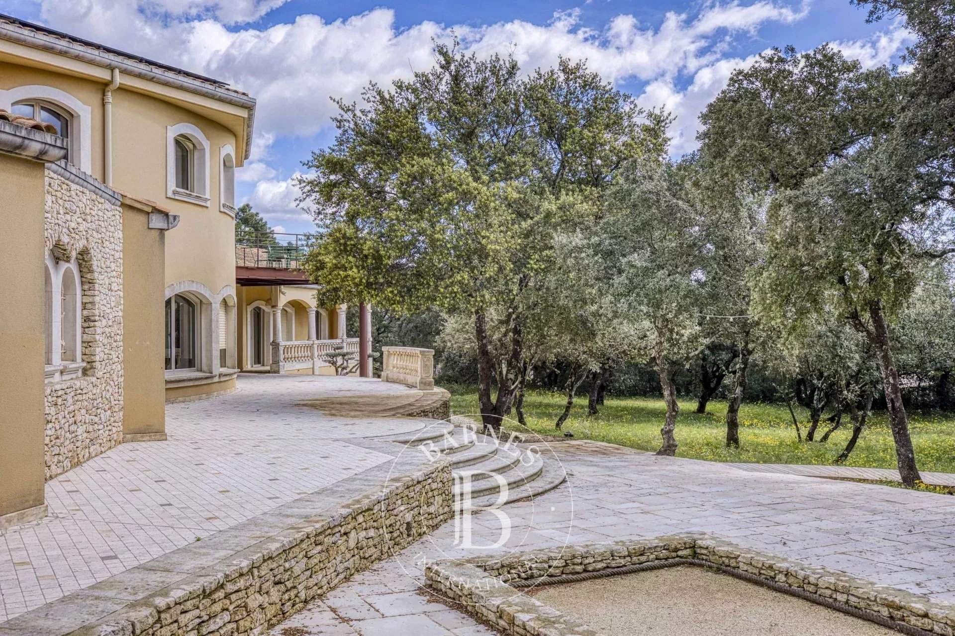 Suze-la-Rousse  - Maison 30 Pièces 11 Chambres - picture 5