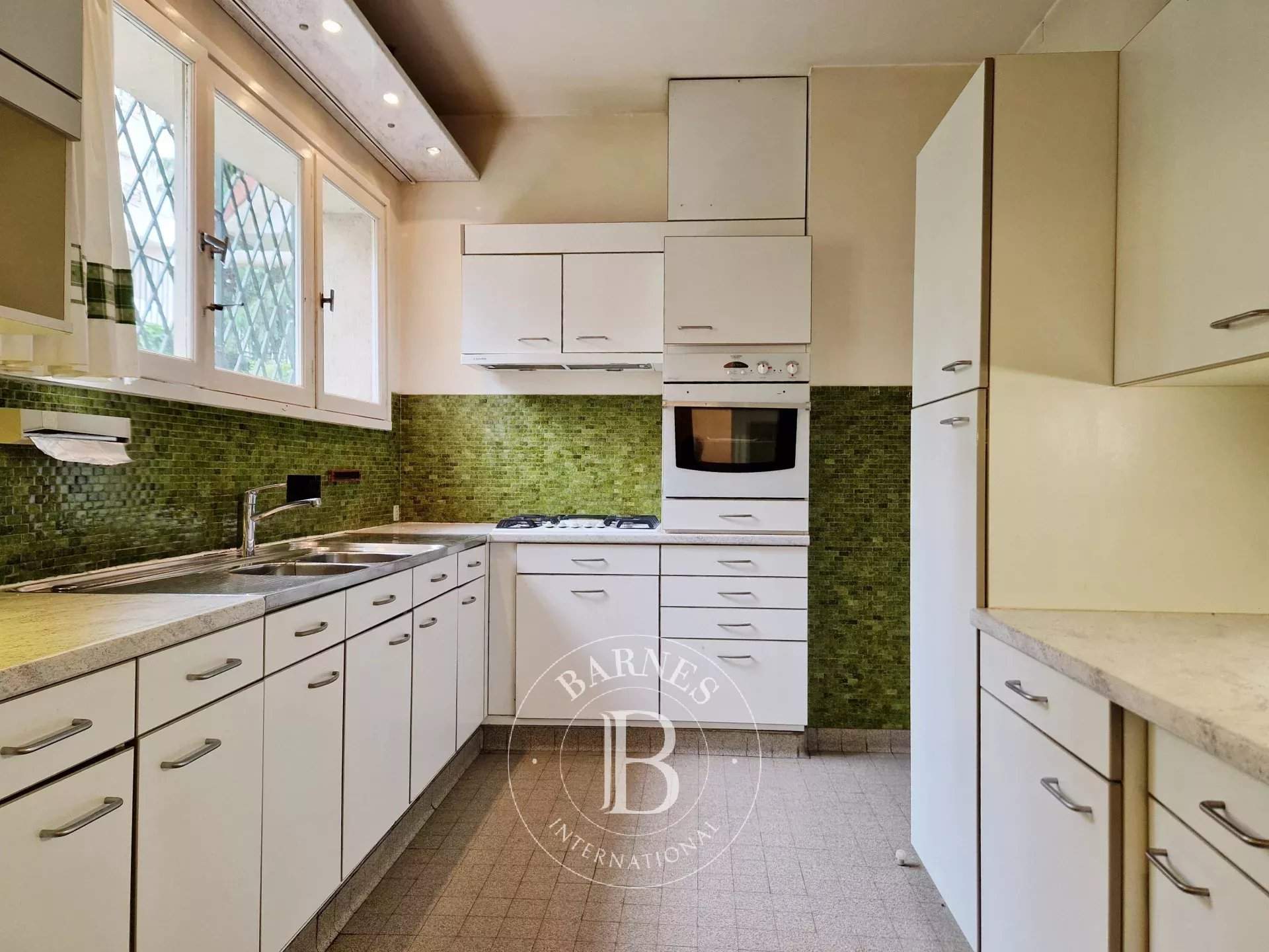 Montmorency  - Maison 9 Pi&egrave;ces 2 Chambres - picture 10