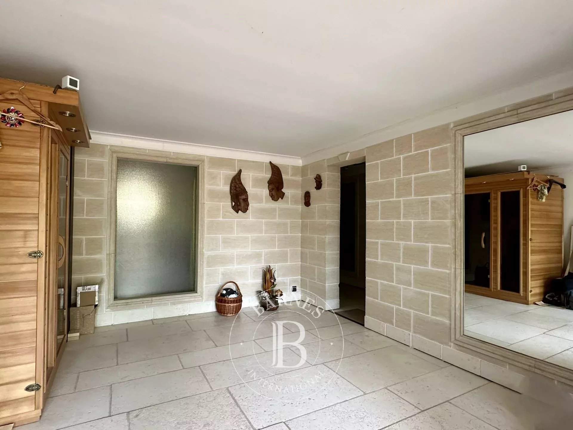 Évry-Courcouronnes  - Maison 9 Pi&egrave;ces 7 Chambres - picture 4