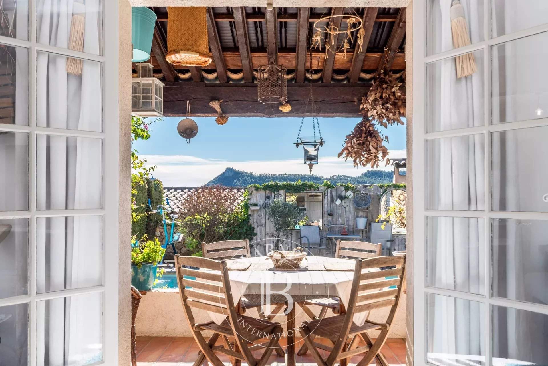 Bagnols-en-Forêt  - Maison 7 Pi&egrave;ces 2 Chambres - picture 3