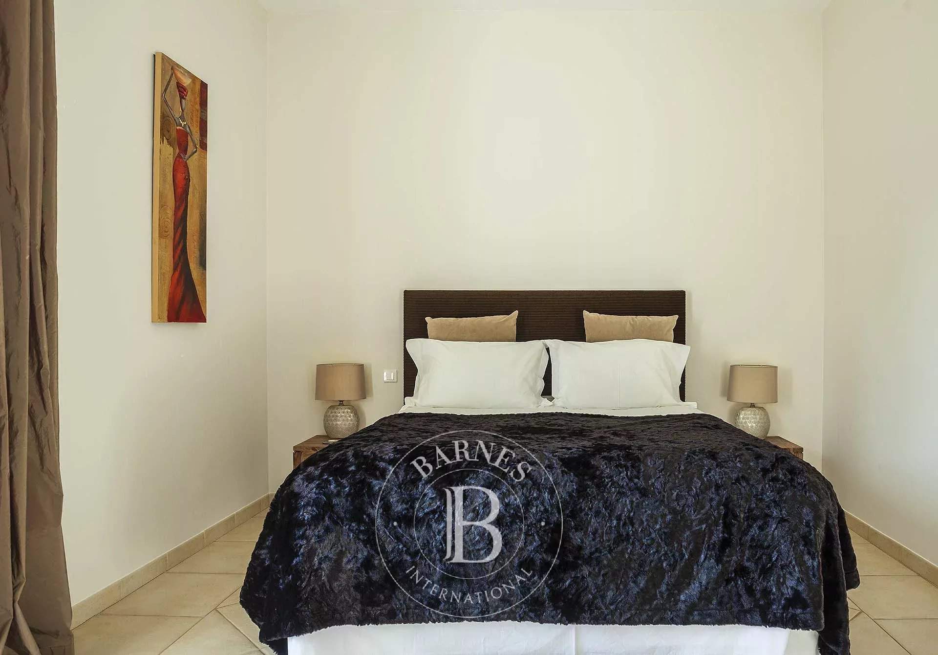 Flayosc  - Bastide 10 Pi&egrave;ces 5 Chambres - picture 12