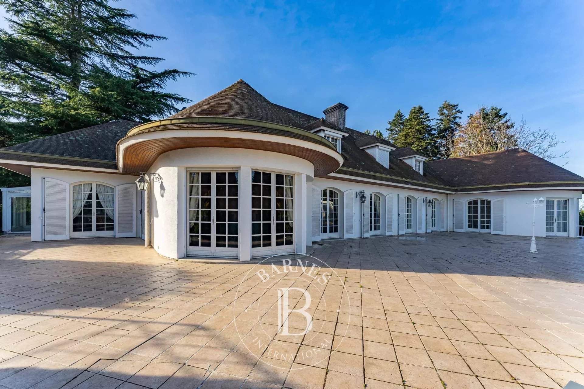 Villerest  - Maison 10 Pi&egrave;ces 6 Chambres - picture 11