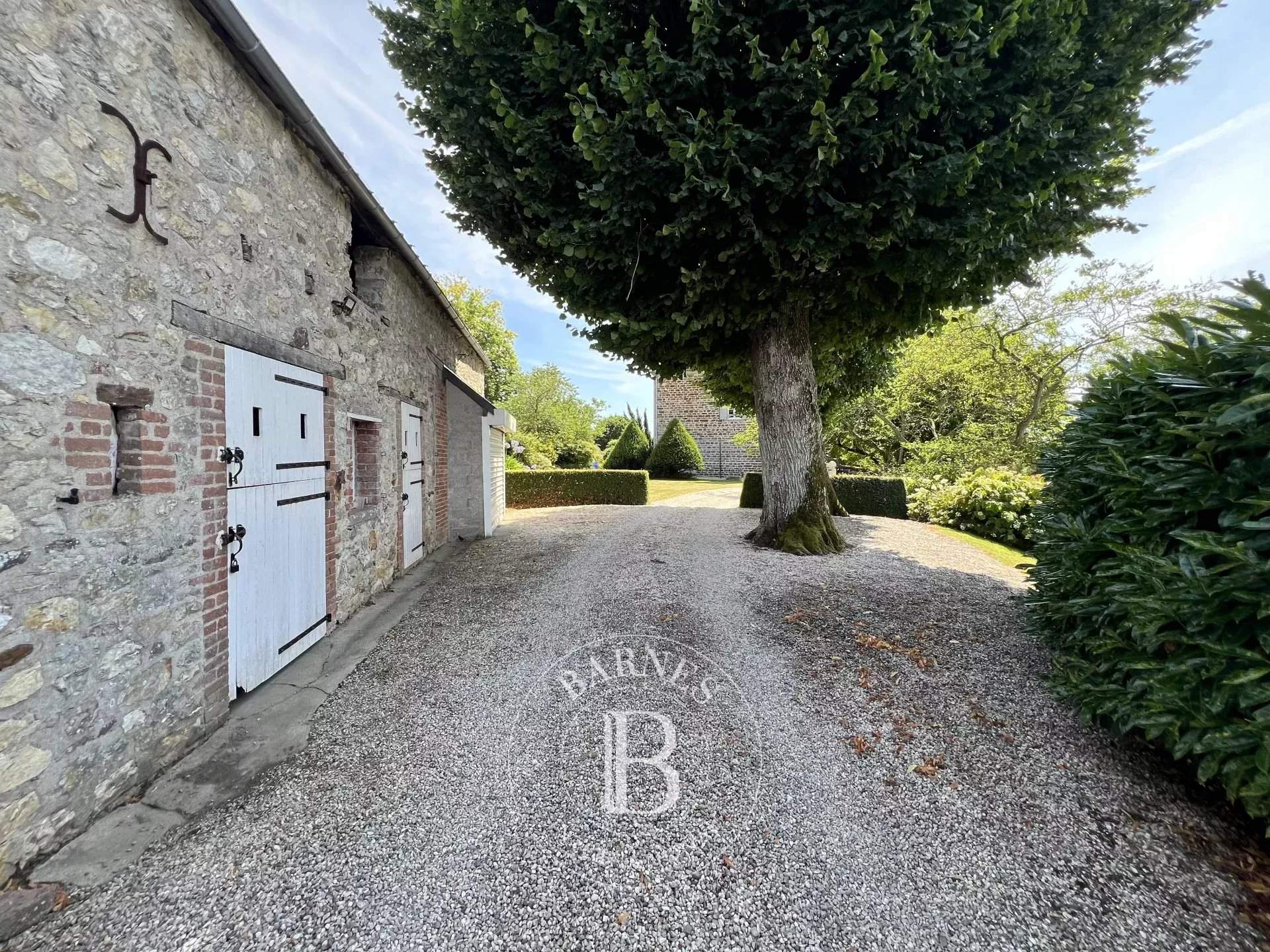 Granville  - House 4 Bedrooms - picture 4