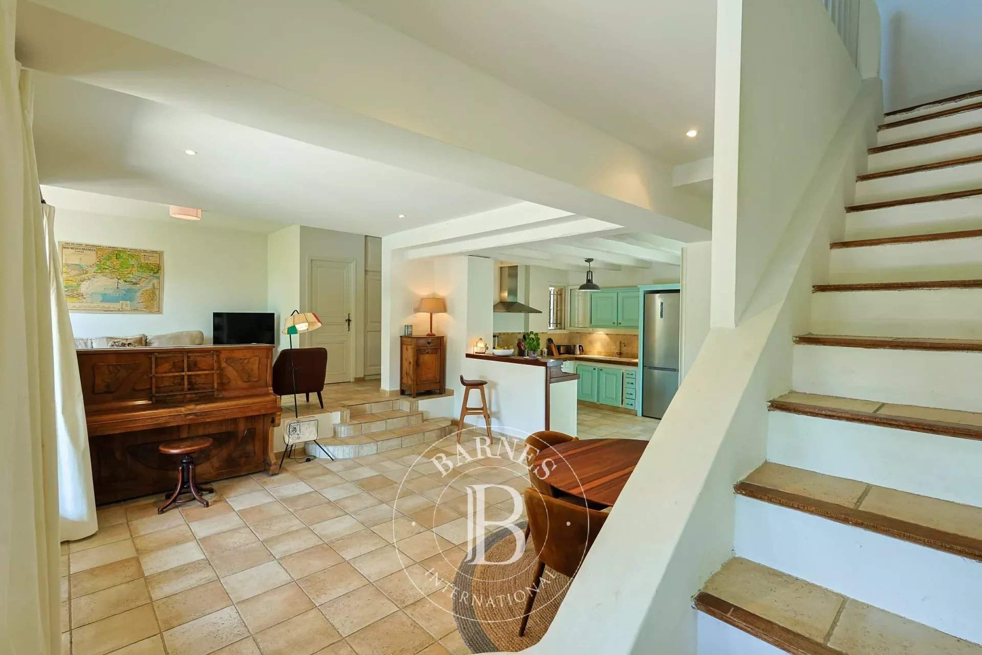 Saint-Maximin-la-Sainte-Baume  - Maison 8 Pi&egrave;ces 5 Chambres - picture 13