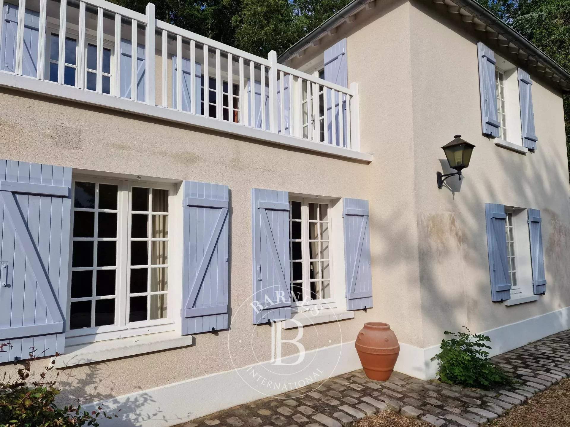 Milon-la-Chapelle  - Maison 12 Pi&egrave;ces 6 Chambres - picture 2