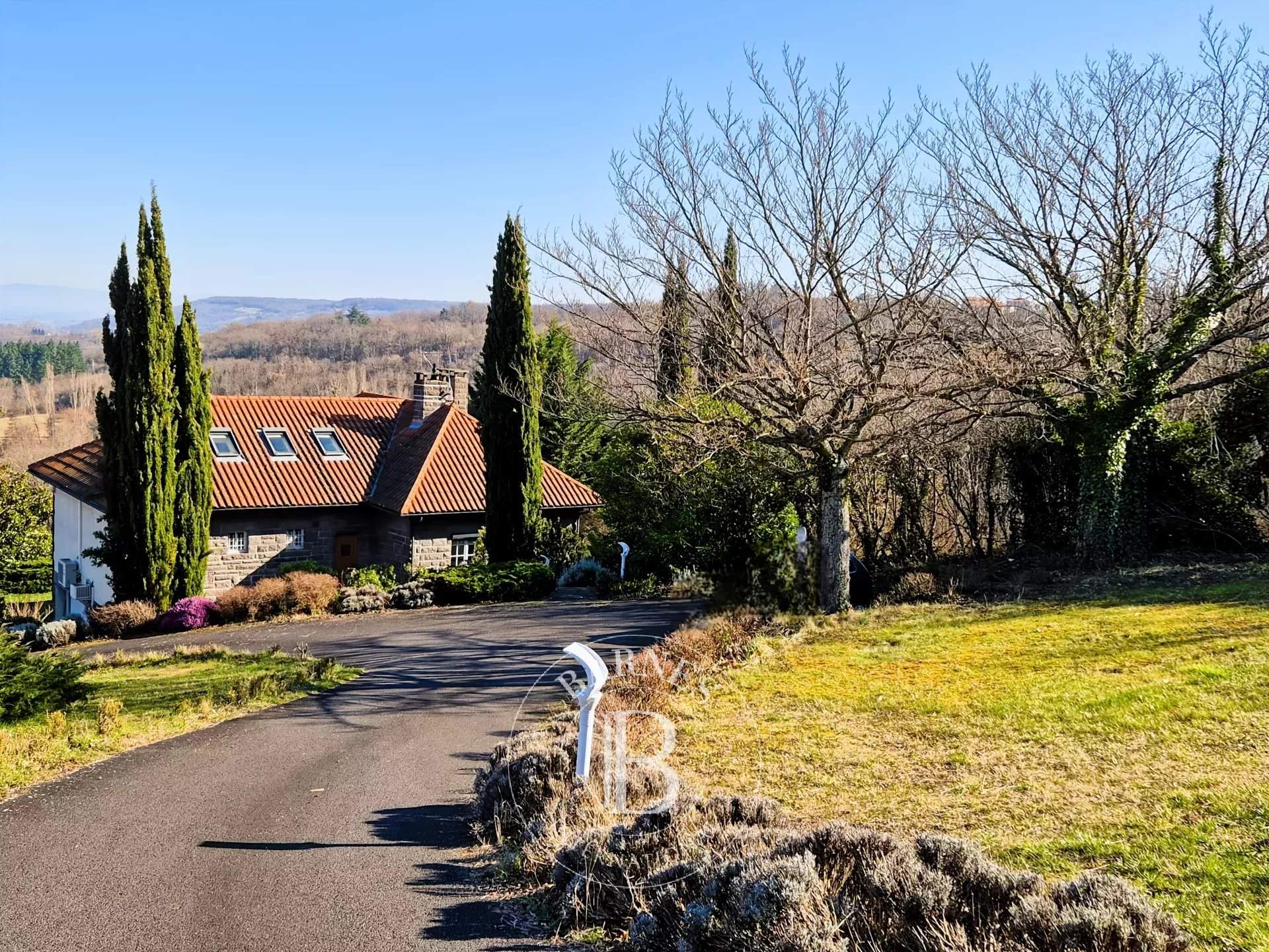 Volvic  - Maison 7 Pi&egrave;ces 5 Chambres - picture 18