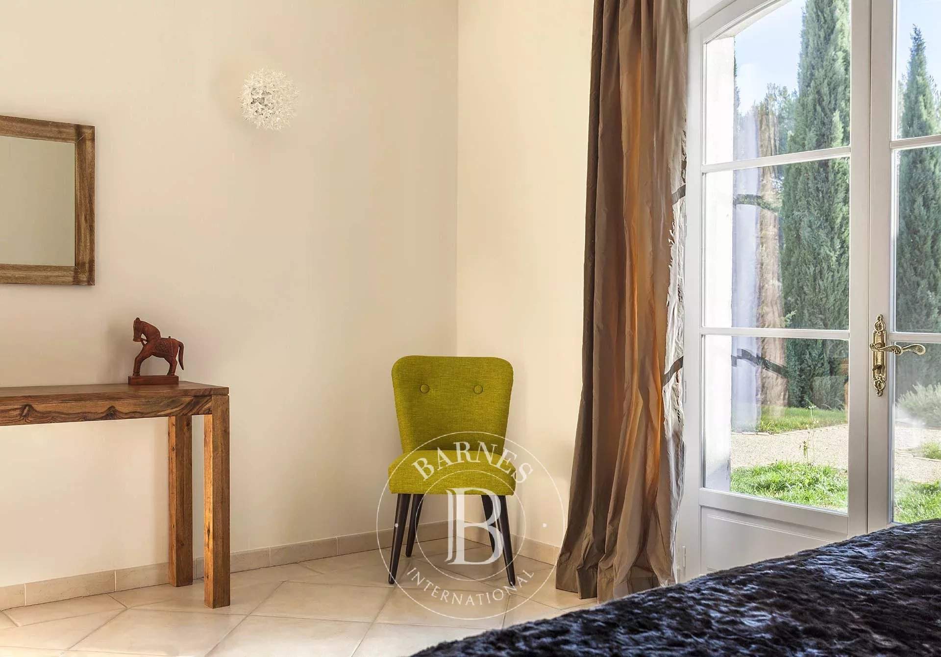 Flayosc  - Bastide 10 Pi&egrave;ces 5 Chambres - picture 18