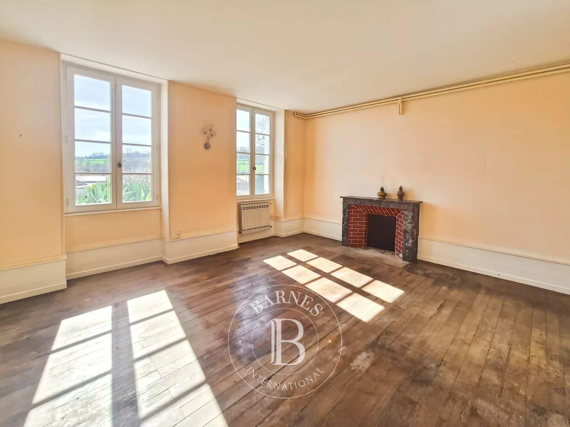 Chaptuzat  - Maison 5 Pi&egrave;ces 4 Chambres - picture 6