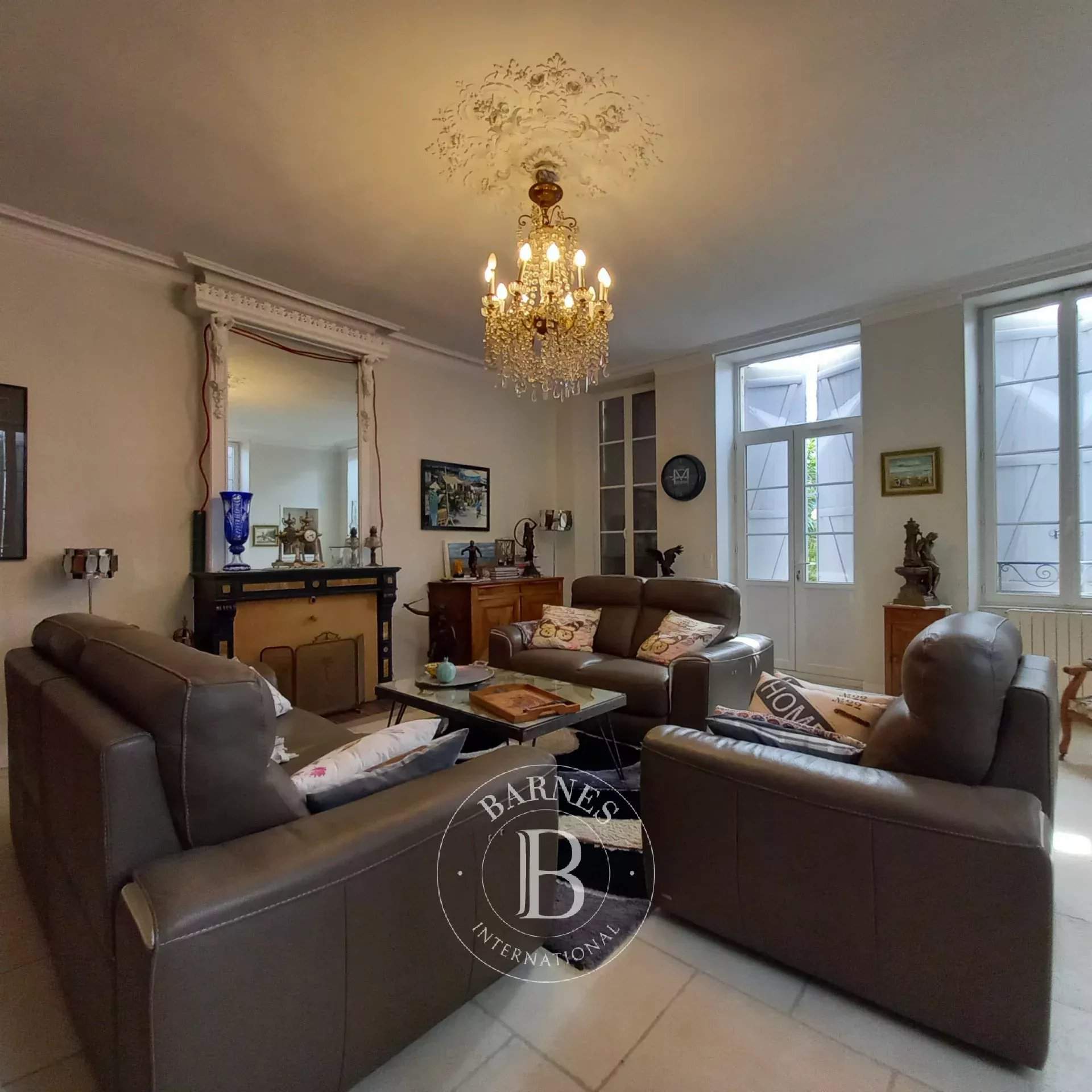 La Rochelle  - House 7 Bedrooms - picture 12