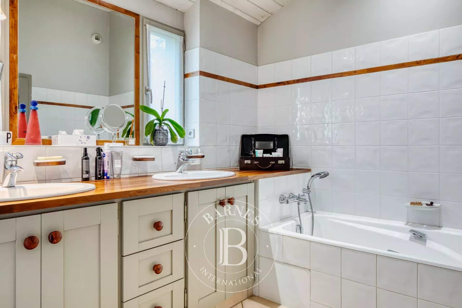 Vaux-sur-Eure  - Maison 16 Pi&egrave;ces 7 Chambres - picture 10