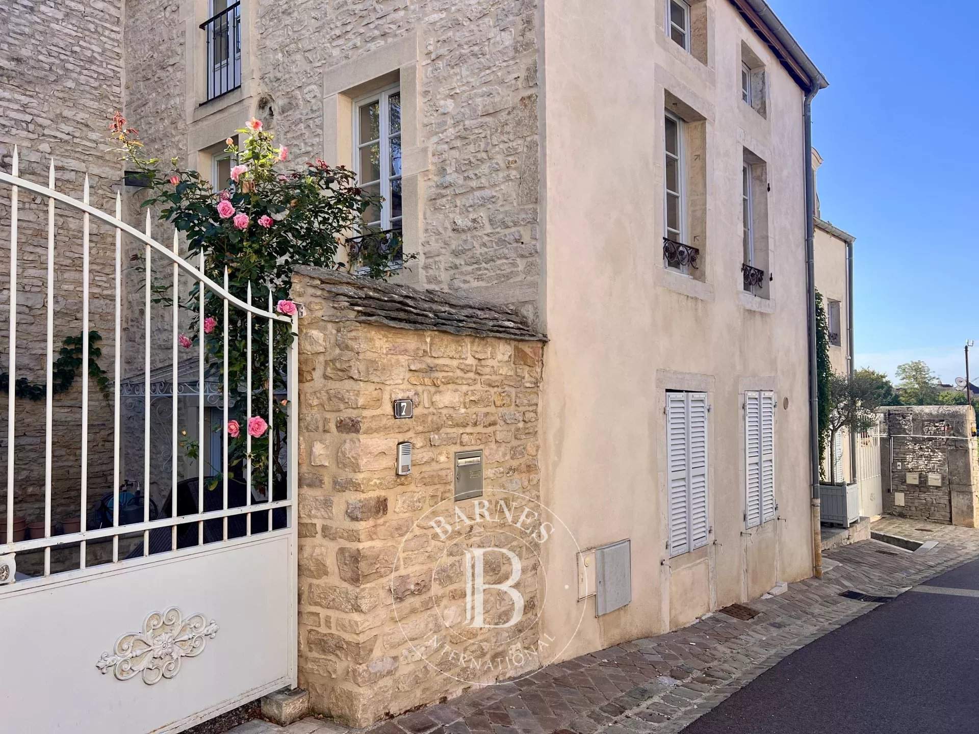 Meursault  - Maison de village 5 Pi&egrave;ces 3 Chambres - picture 3