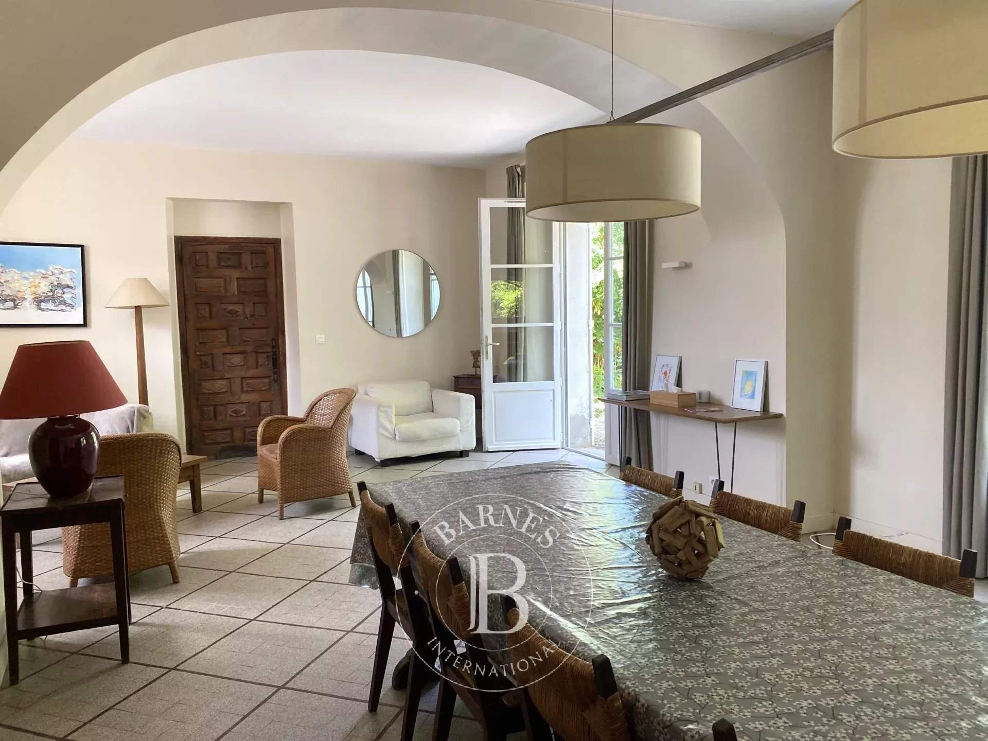 Fontainebleau  - Property 10 Bedrooms - picture 8