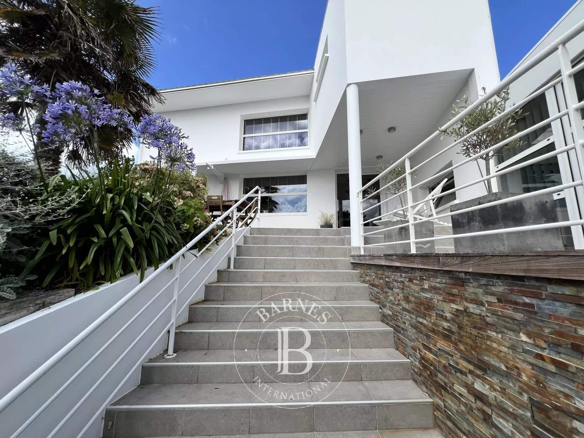 Granville  - House 4 Bedrooms - picture 6