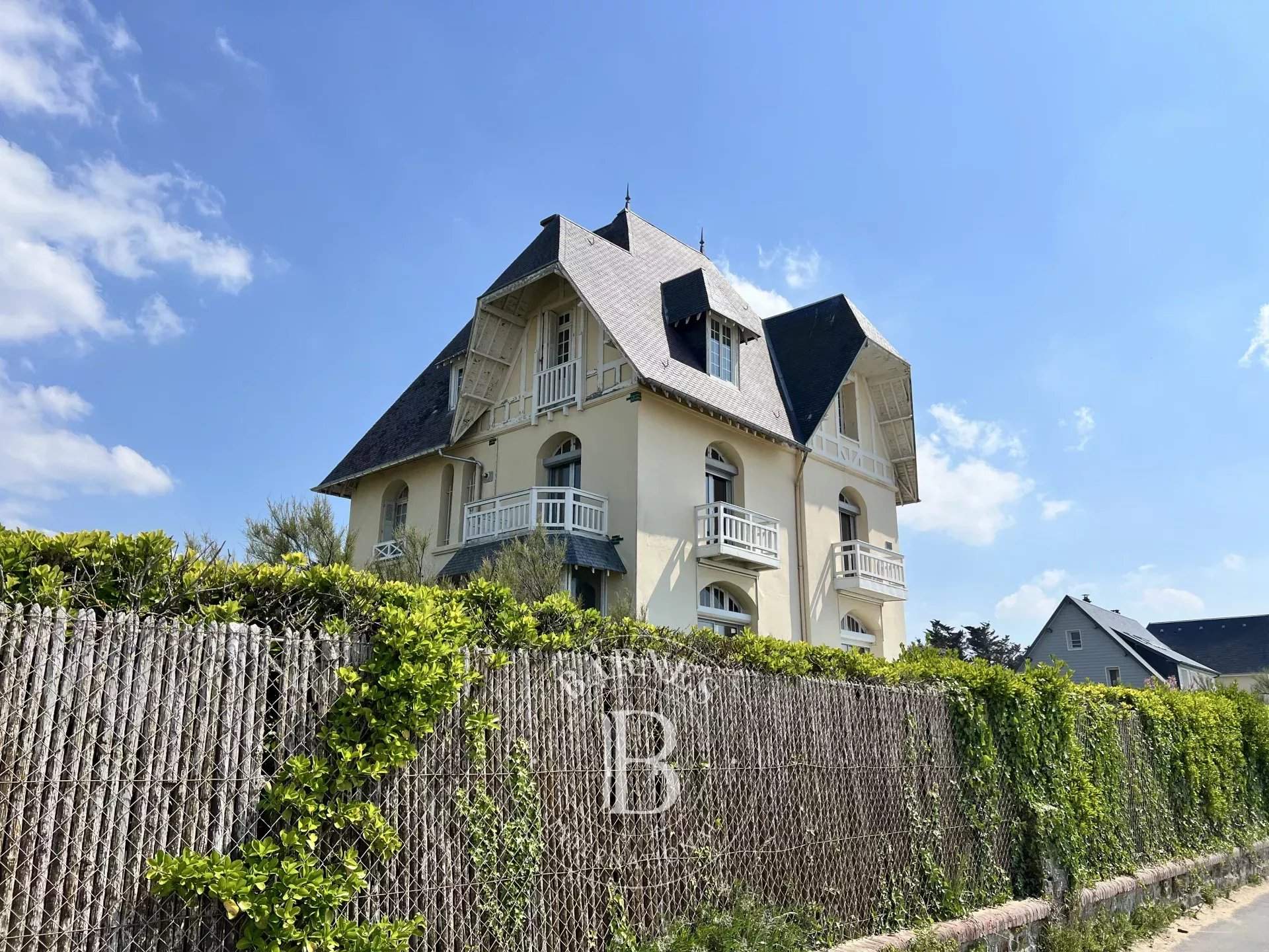 Jullouville  - Villa 6 Bedrooms - picture 3