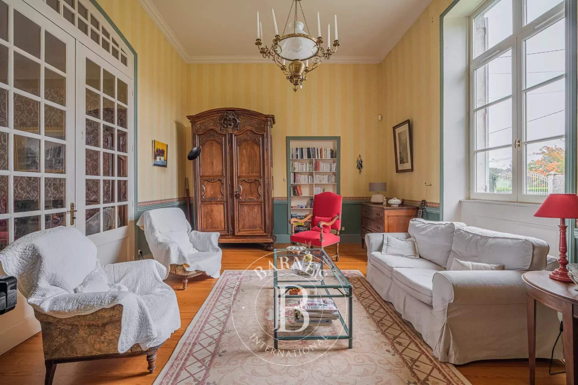 Maubec  - Finca 18 Cuartos 10 Habitaciones - picture 10