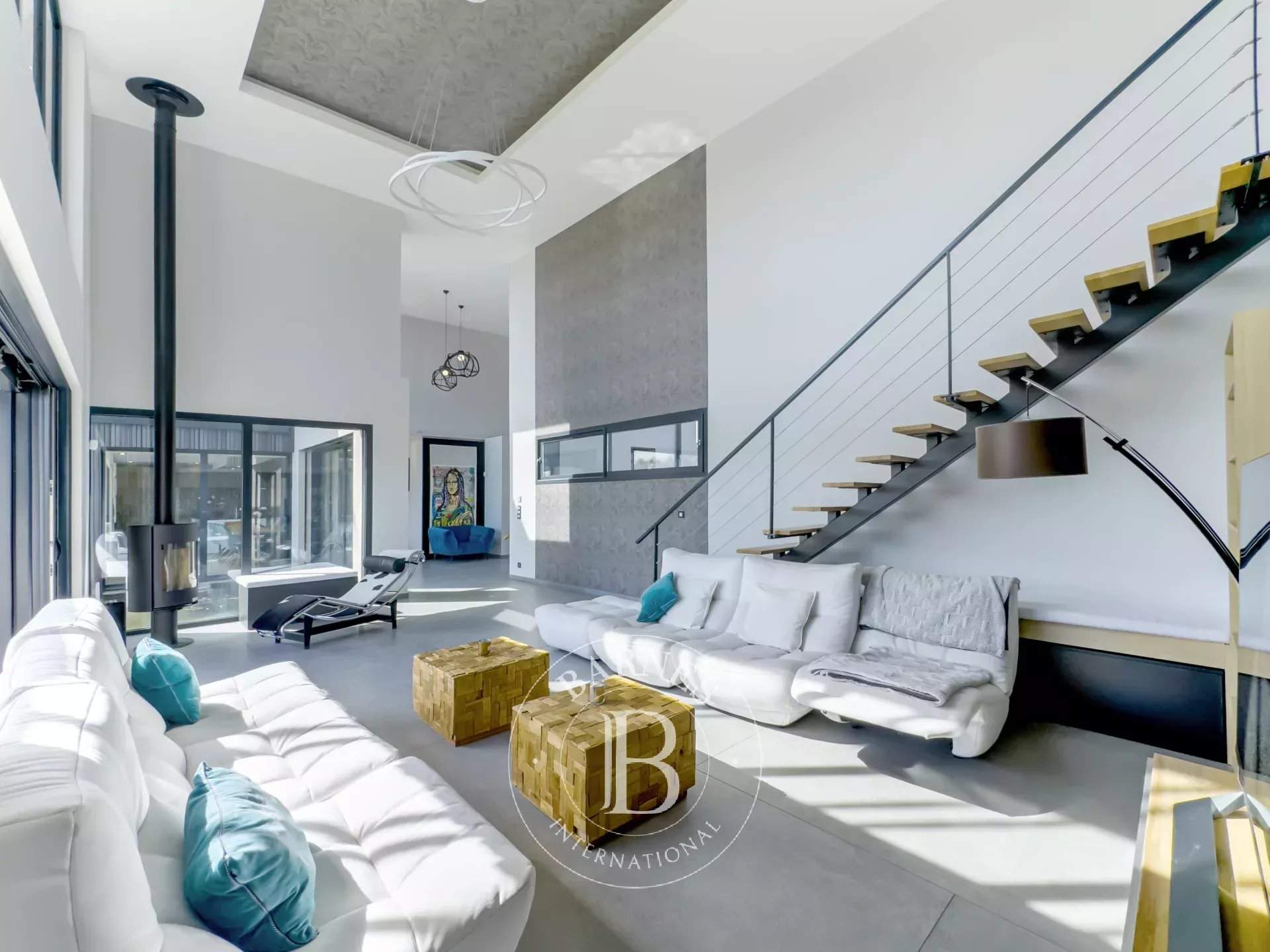 Les Abrets en Dauphiné  - Maison 13 Pièces 7 Chambres - picture 5