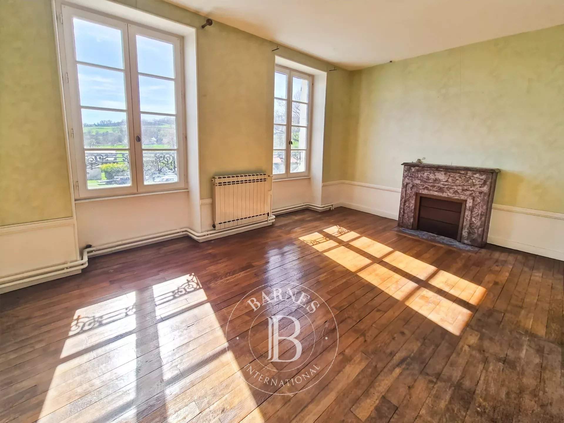 Chaptuzat  - Maison 5 Pi&egrave;ces 4 Chambres - picture 5