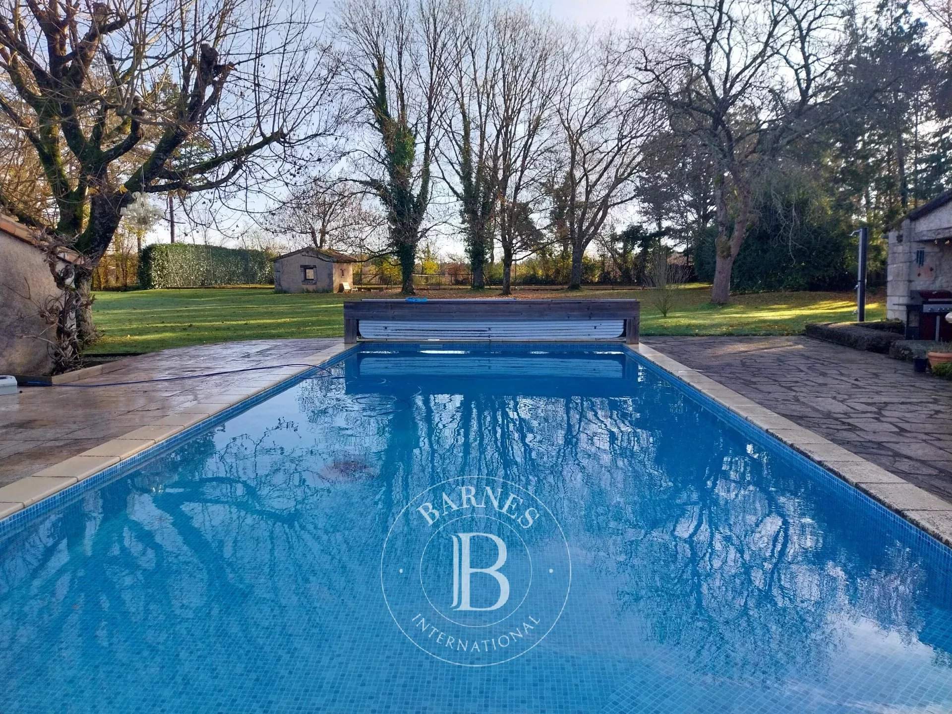 Saint-Savin  - House 8 Bedrooms - picture 12