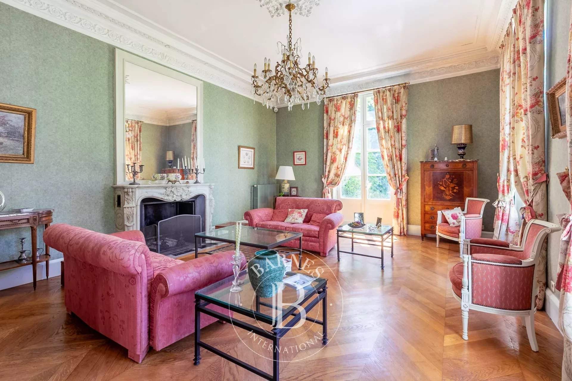 Chantilly  - Hôtel particulier 15 Pi&egrave;ces 6 Chambres - picture 9